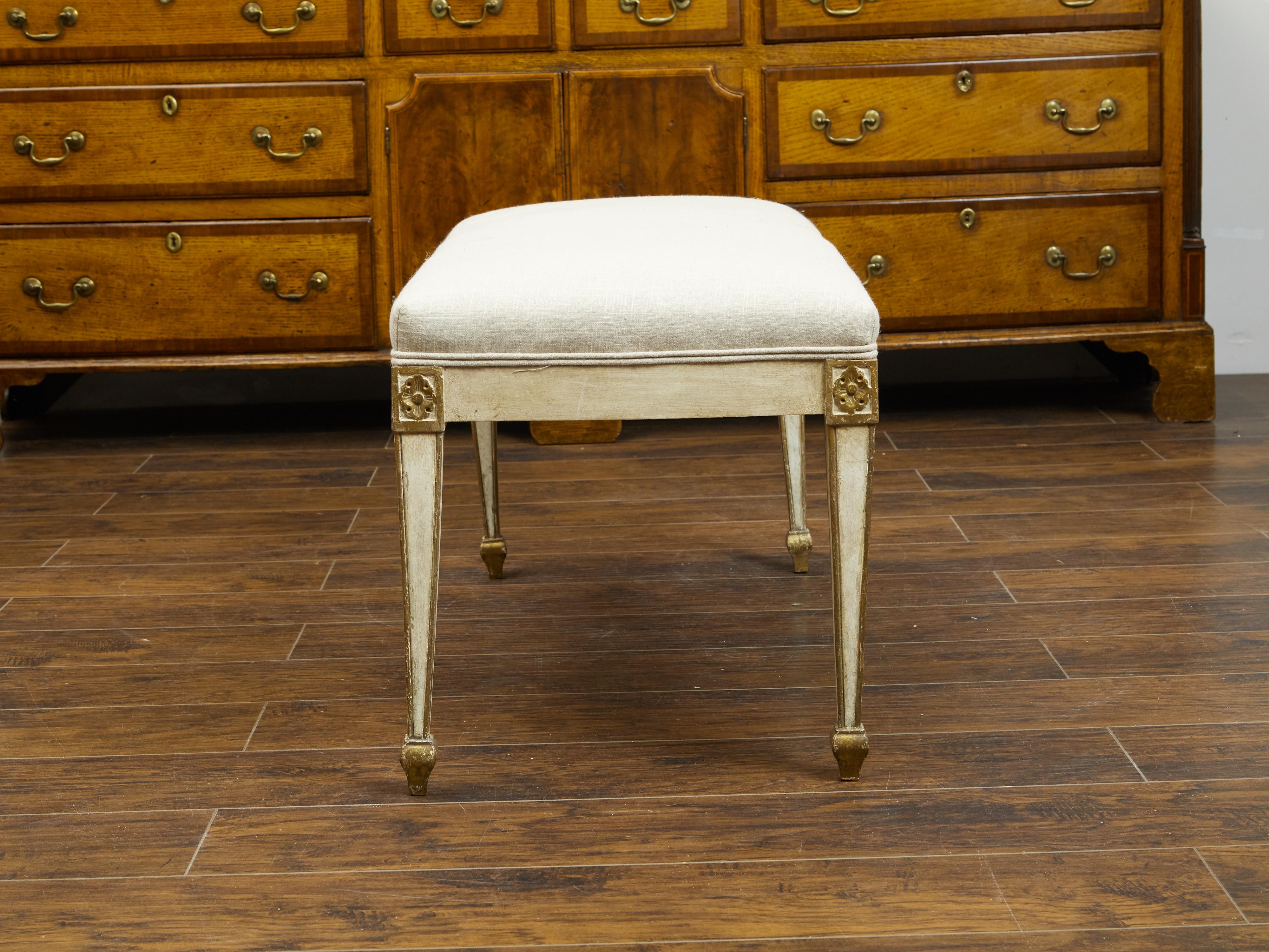 Italian 19th Century Neoclassical Style Painted Bench with Gilded Rosettes 4