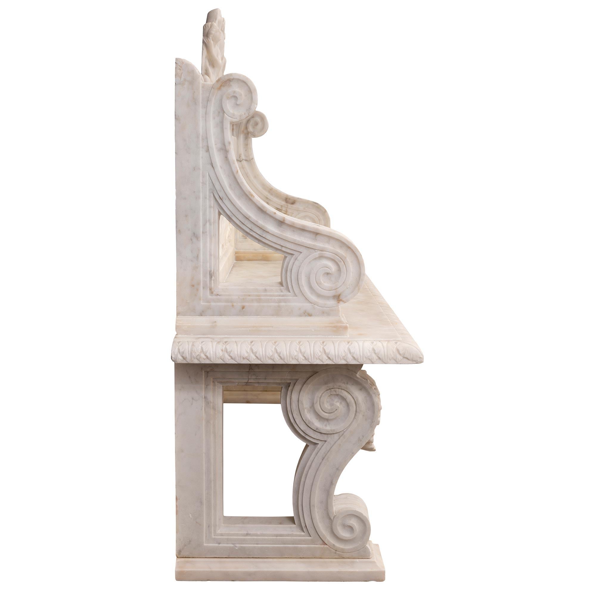Banc italien de style néoclassique du 19ème siècle en marbre de Carrare blanc Bon état à West Palm Beach, FL