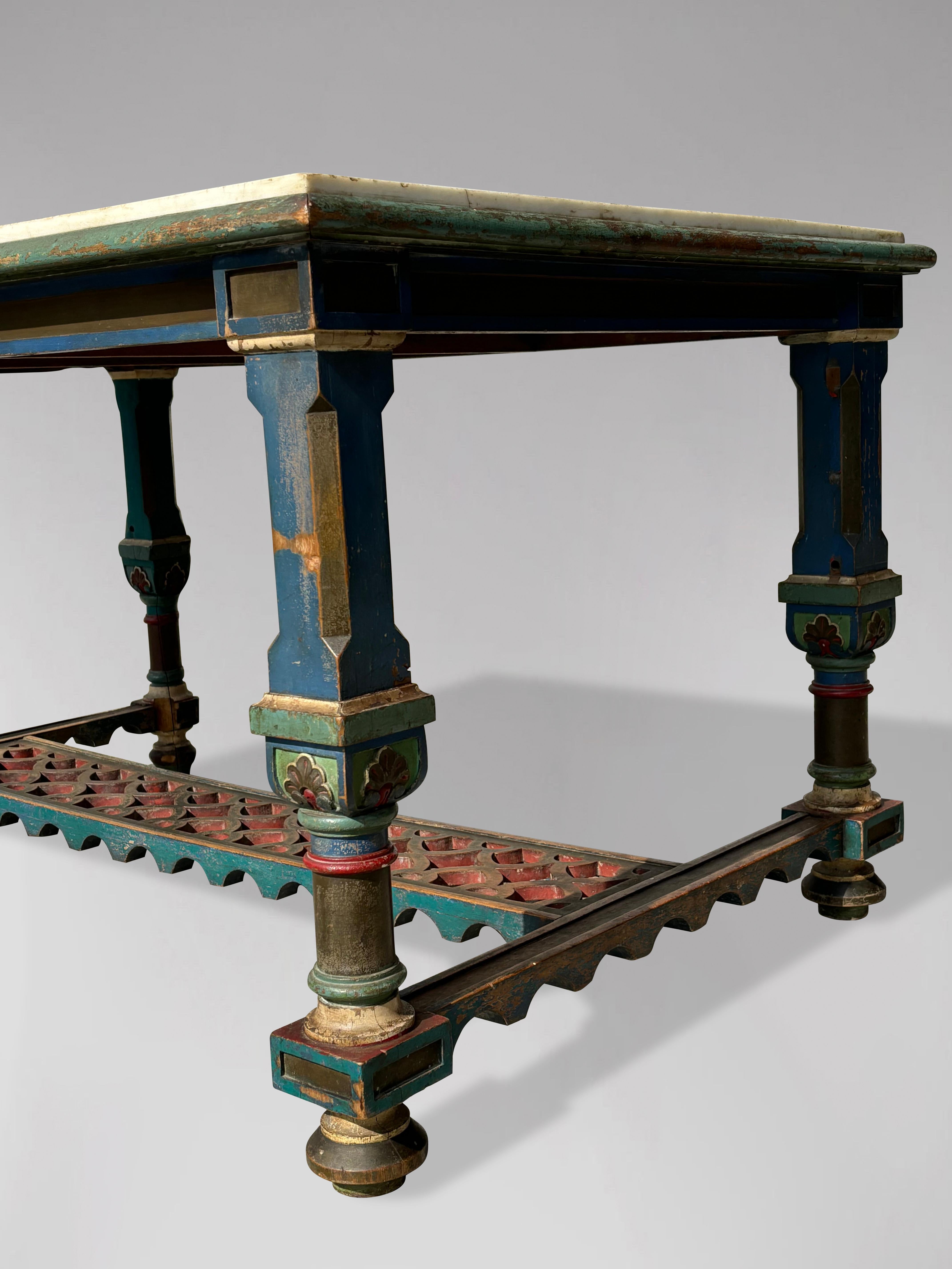 Italienischer Jagdtisch mit weißer Marmorplatte aus dem 19. Jahrhundert, bemalt, 1860 im Angebot 1