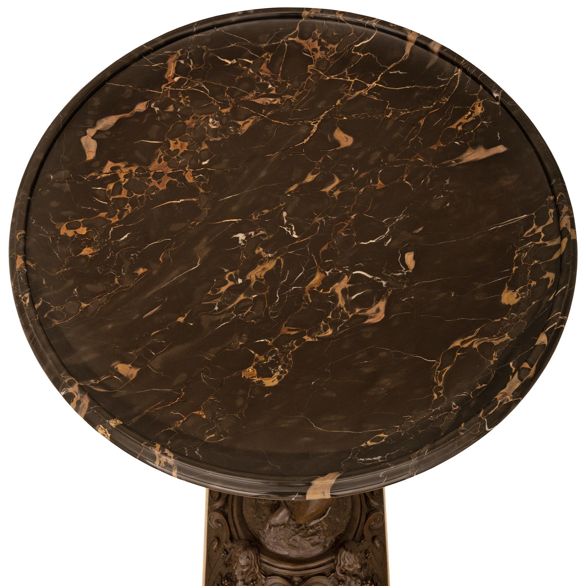 Vaso per uccelli/pianta in bronzo patinato del XIX secolo, firmato A. Fazzi in vendita 10