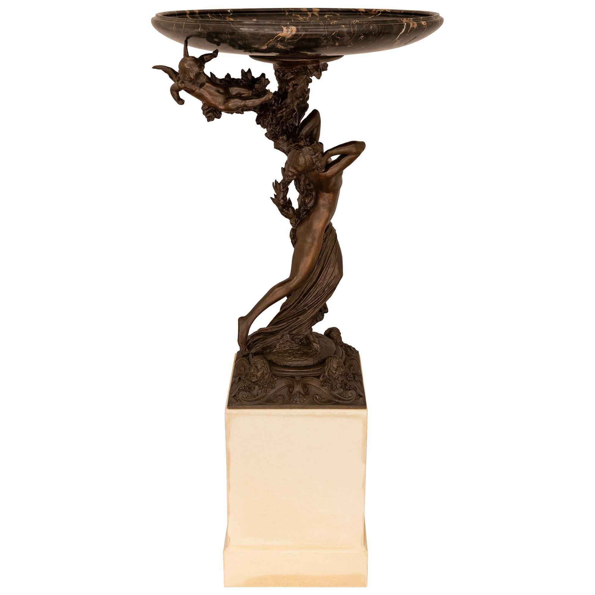 Bronzo Vaso per uccelli/pianta in bronzo patinato del XIX secolo, firmato A. Fazzi in vendita