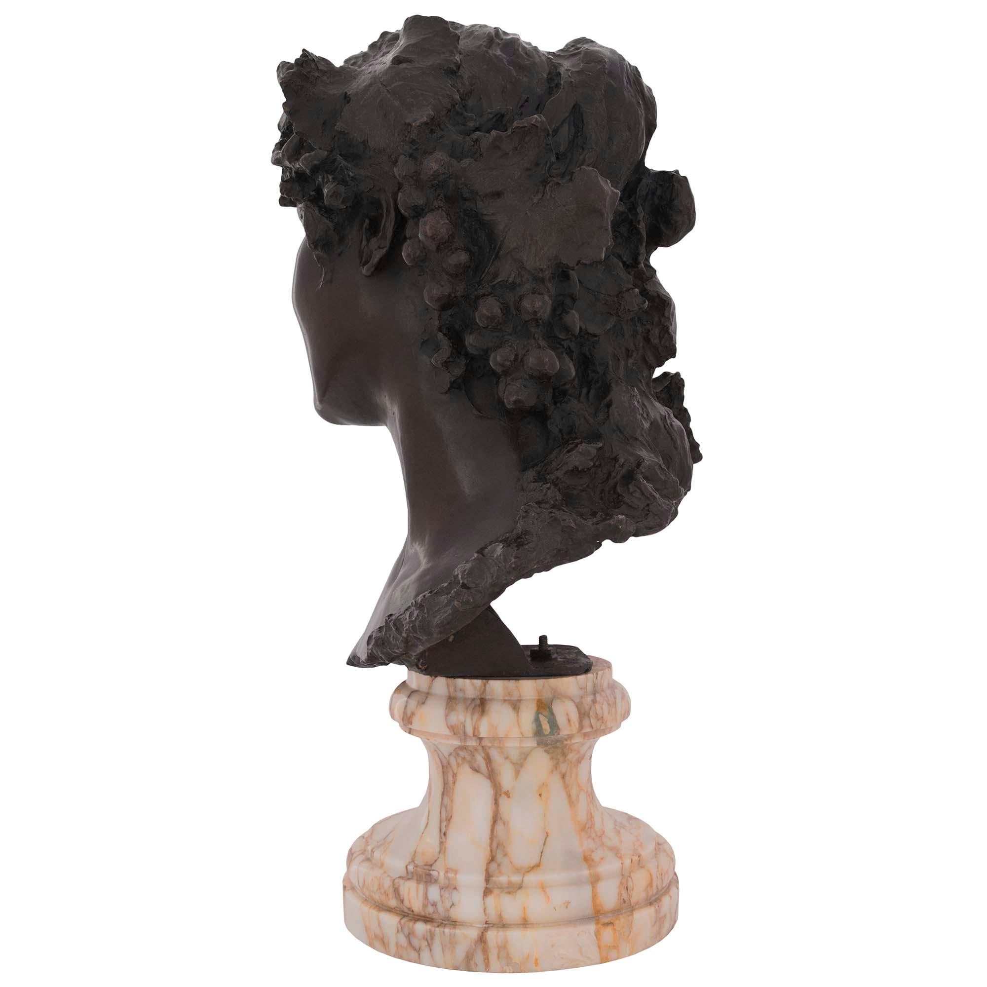 Italian 19th Century Patinated Bronze of a Young Woman, Signed Silvio Sbricoli In Good Condition For Sale In West Palm Beach, FL