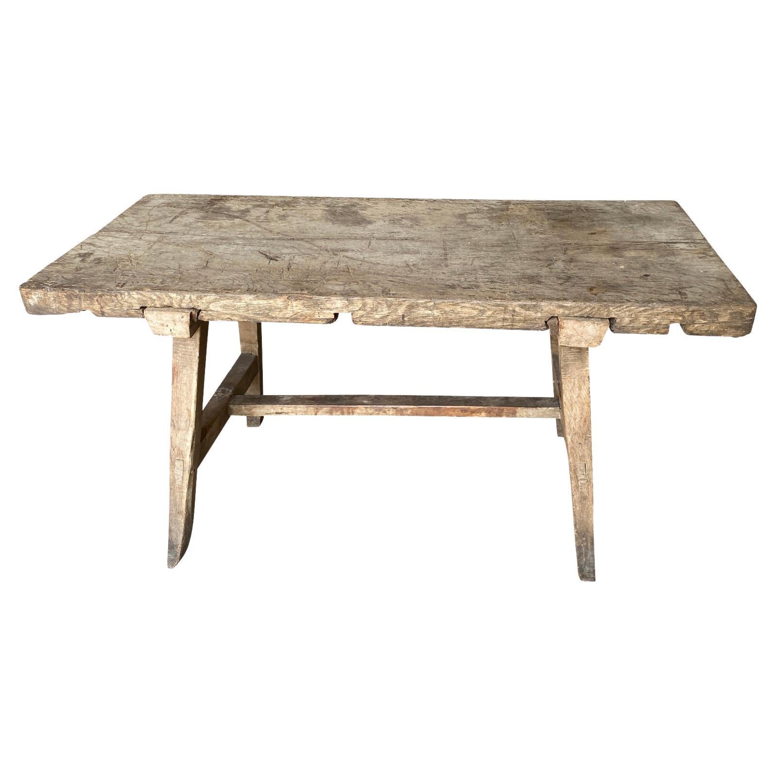 Table primitive italienne du 19ème siècle