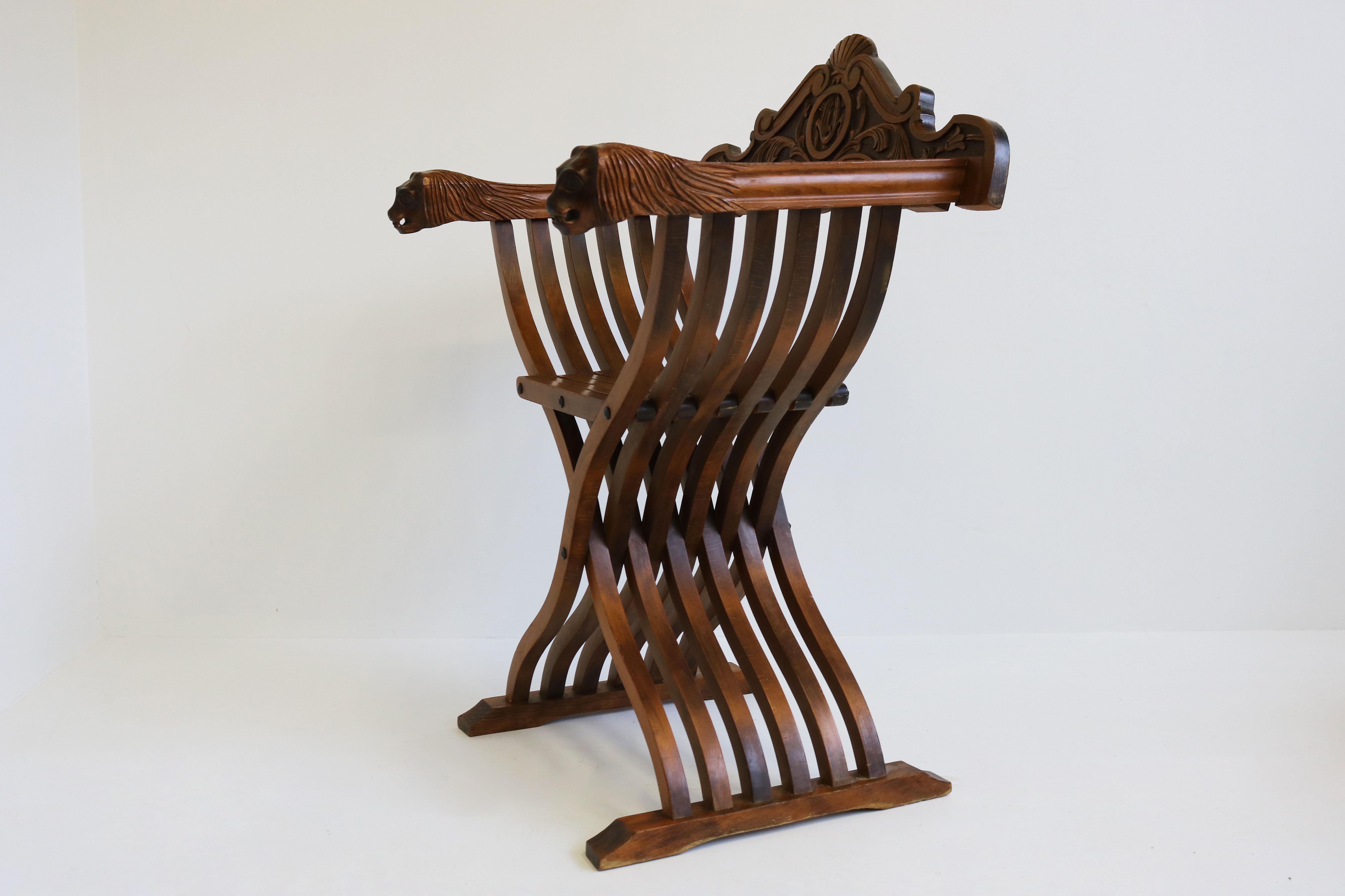 Italian 19th Century Renaissance Revival Savonarola Chair in Walnut Side Chair 1