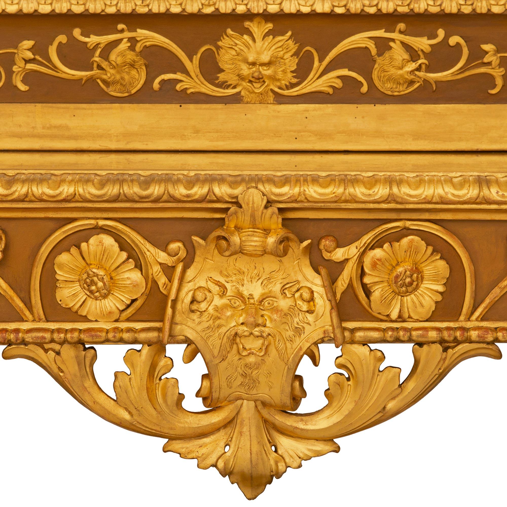 Console et miroir en bois doré et feuilles d'argent de la Renaissance italienne du XIXe siècle en vente 2