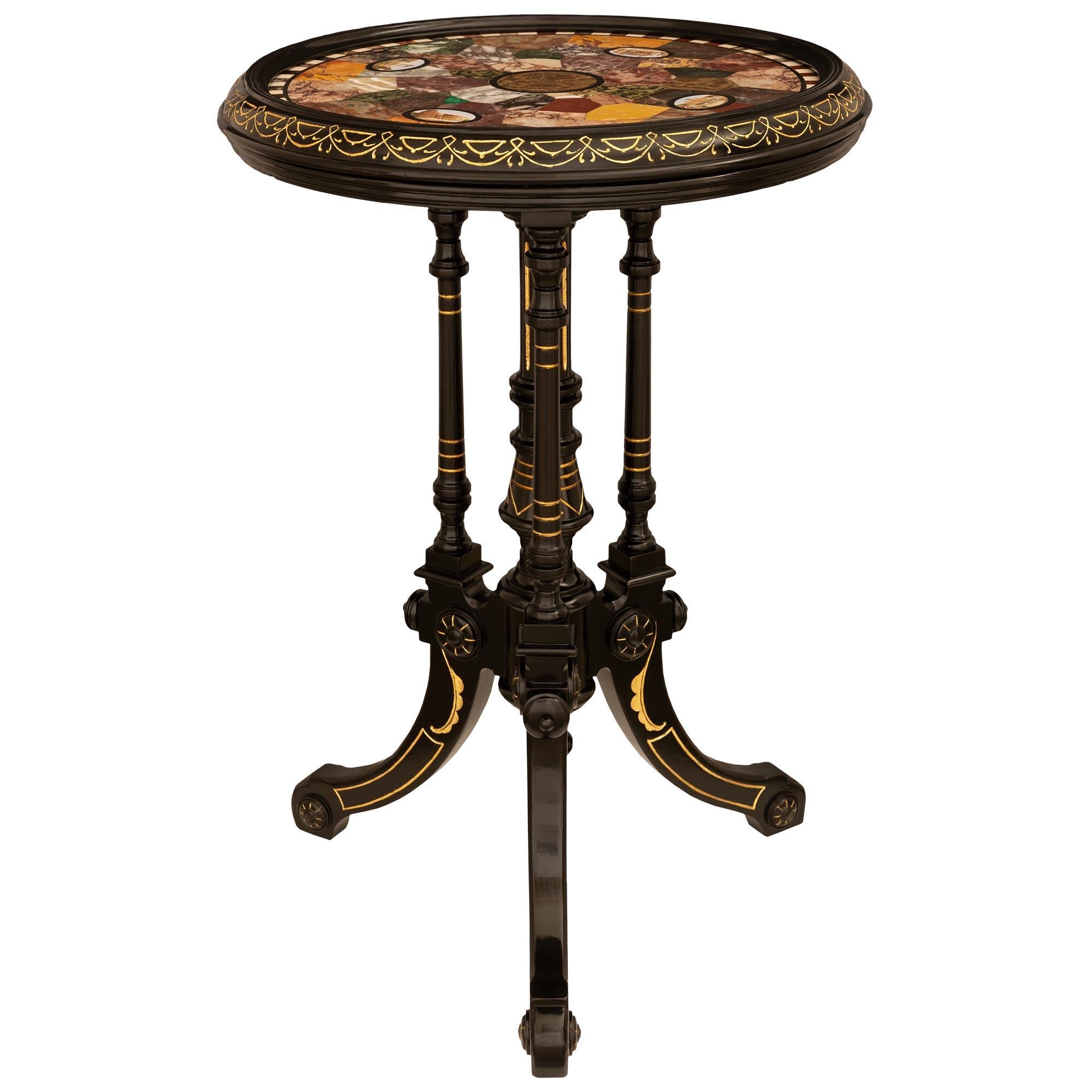 Table d'appoint italienne de style Renaissance du 19ème siècle en marbre spécimen et micro-mosaïque en vente 5