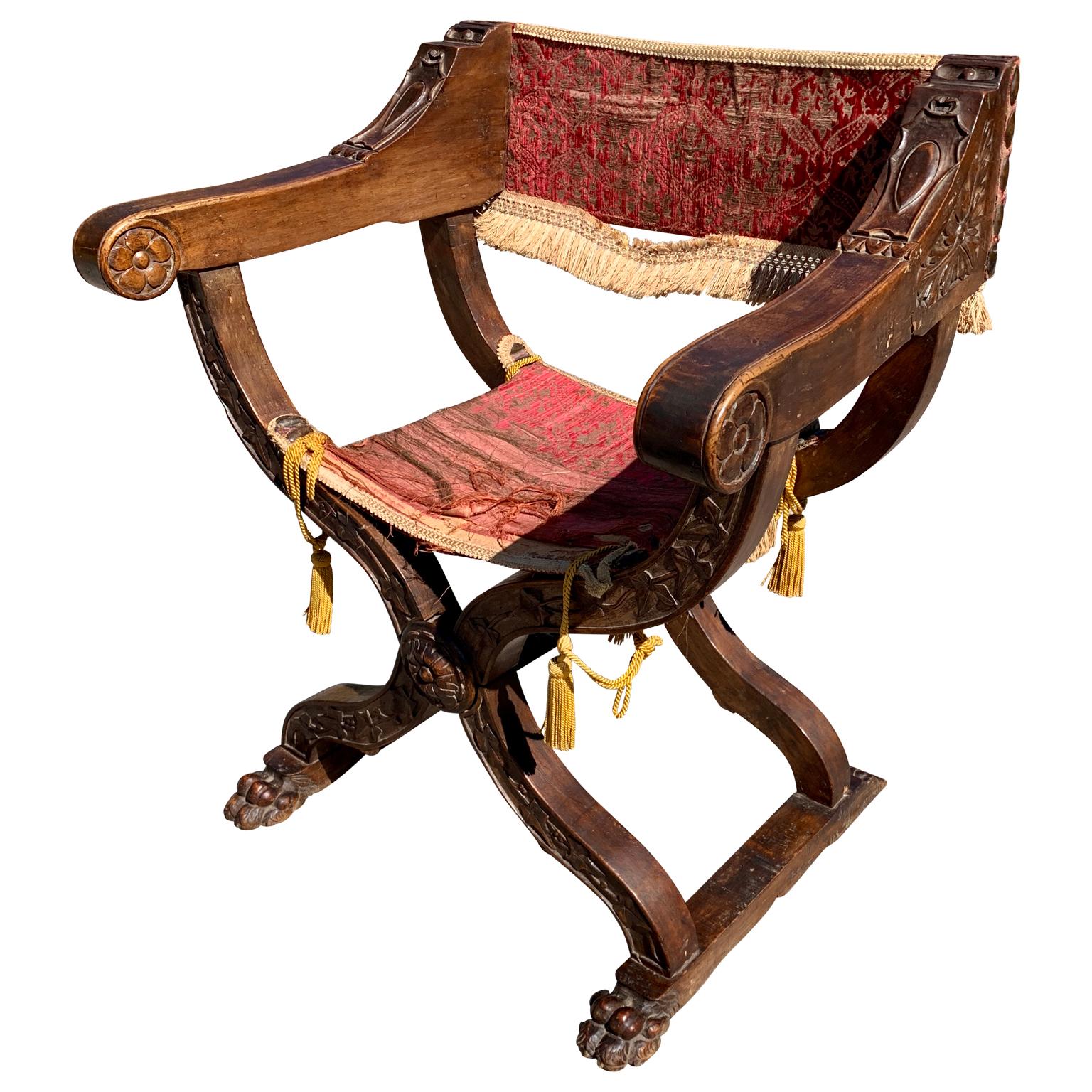 Hand-Carved Italian 19th Century Renaissance Style Dante Walnut Armchair For Sale