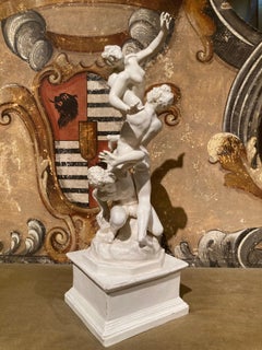 Sculpture de groupe figurative italienne en porcelaine émaillée blanche de la Renaissance du 19ème siècle
