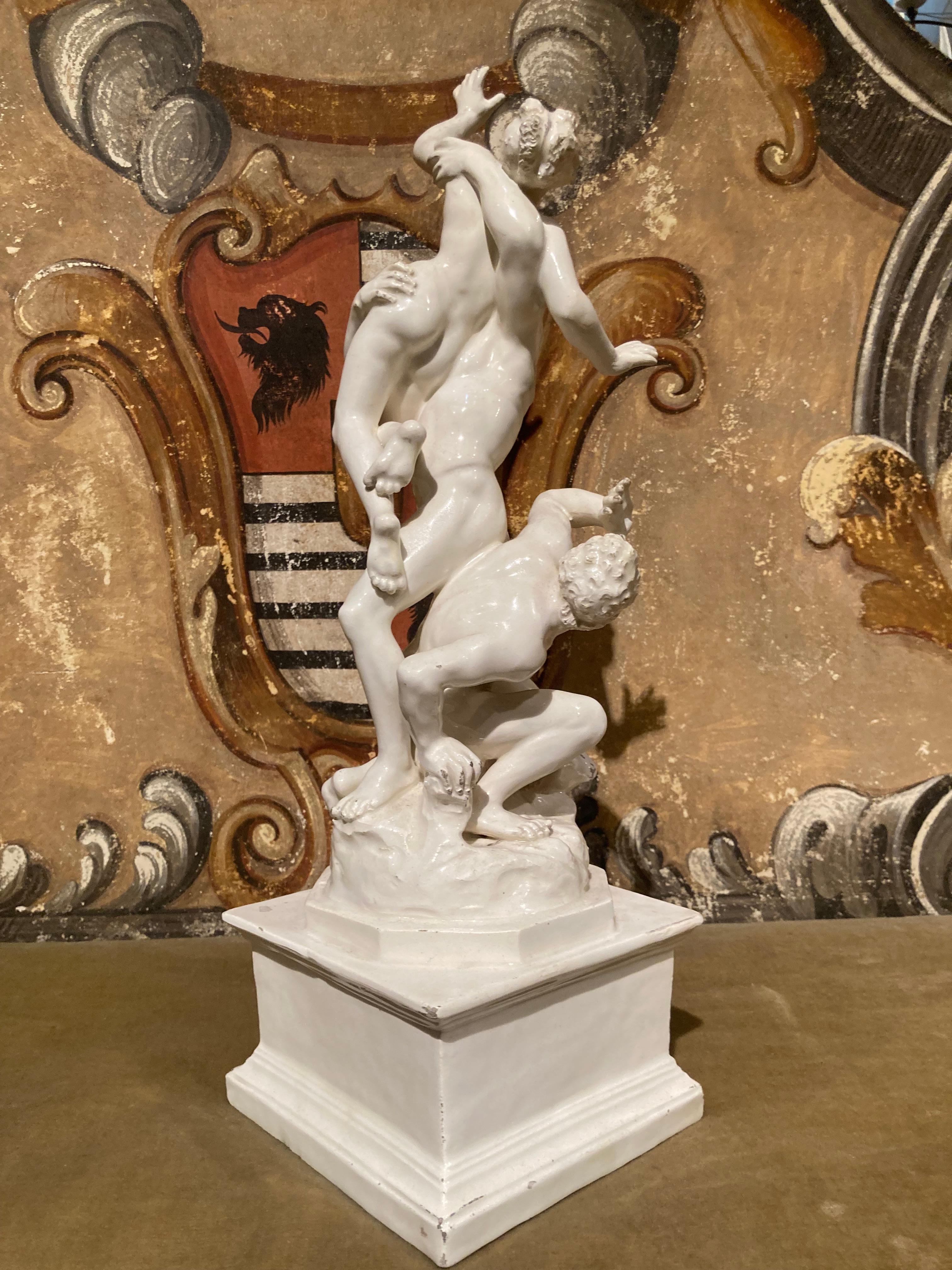 Italian 19th Century Renaissance White Glazed Porcelain Figural Group Sculpture In Good Condition For Sale In Firenze, IT