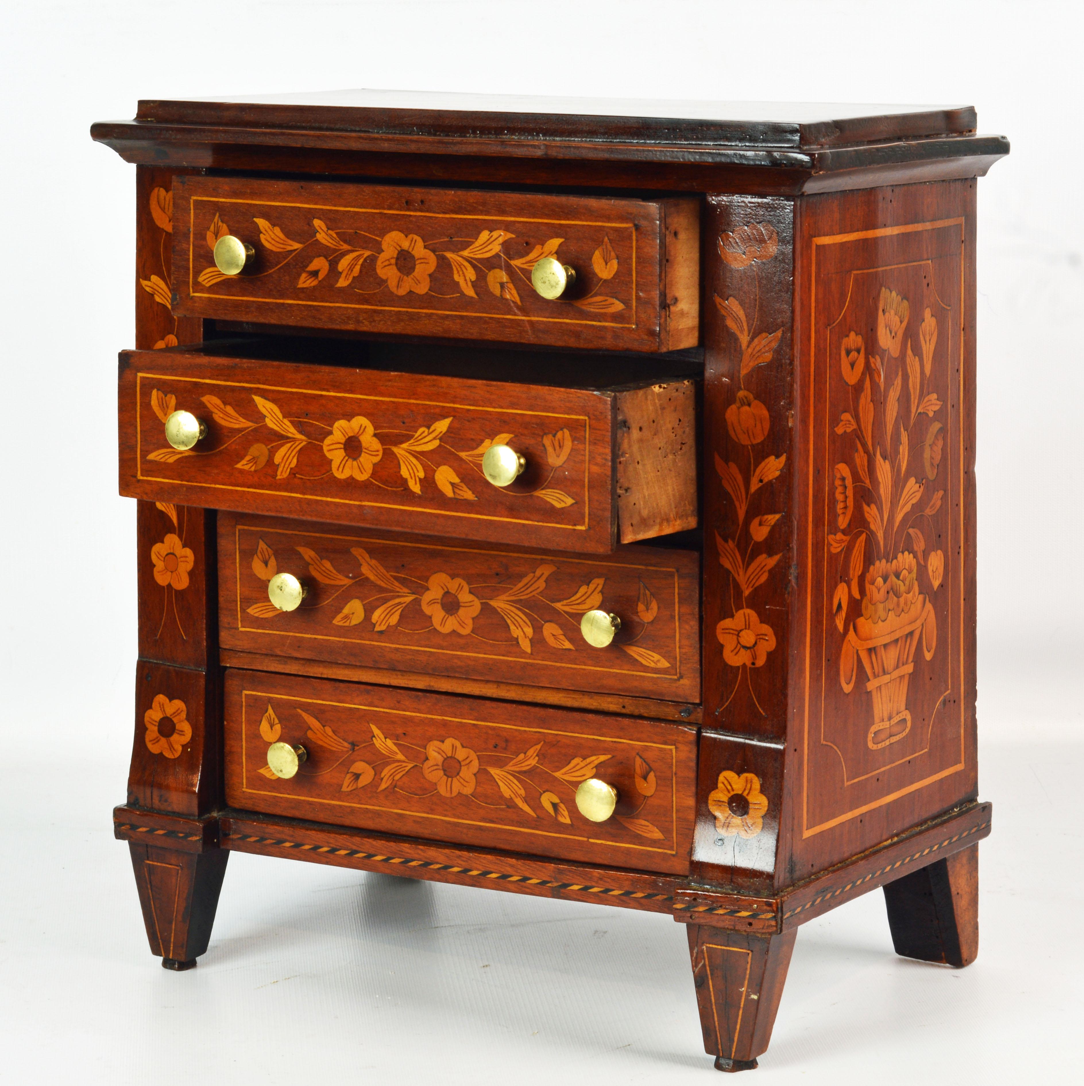 Italian 19th Century Richly Inlaid Miniature Chest of Drawers or Jewelry Chest In Good Condition In Ft. Lauderdale, FL