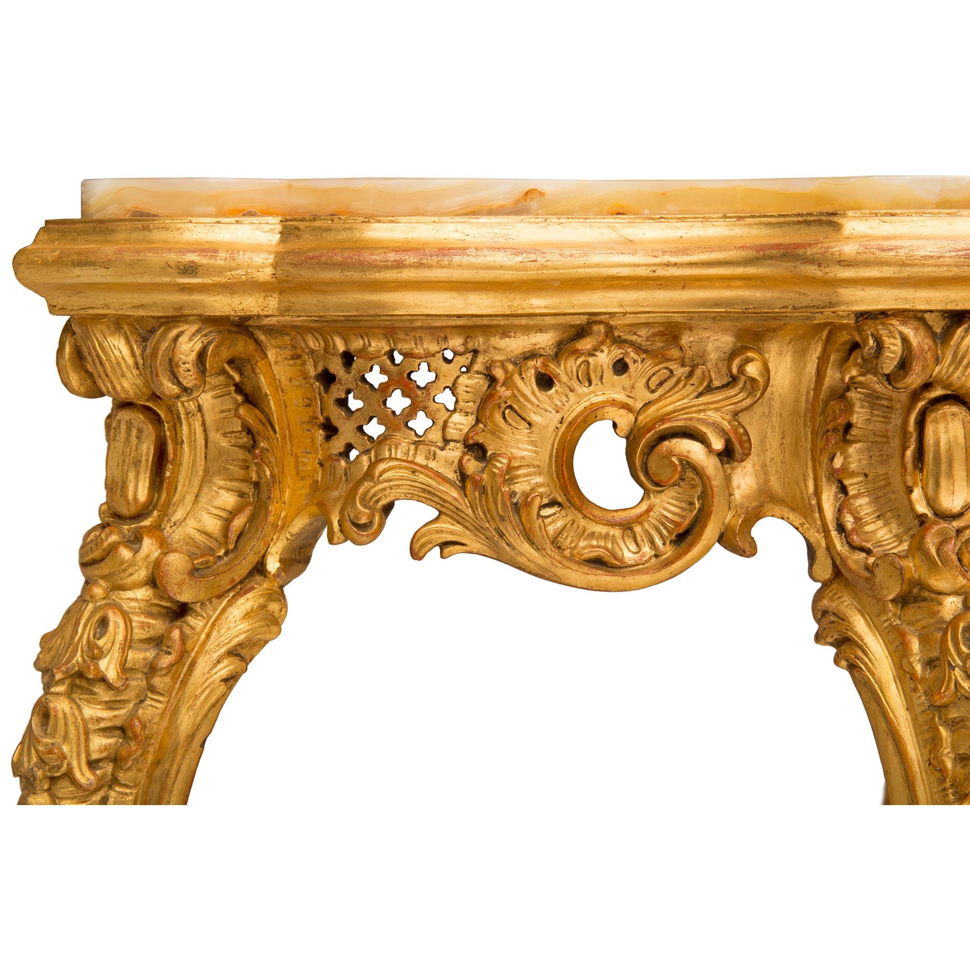 XIXe siècle Console italienne rococo du 19ème siècle en bois doré et onyx en vente