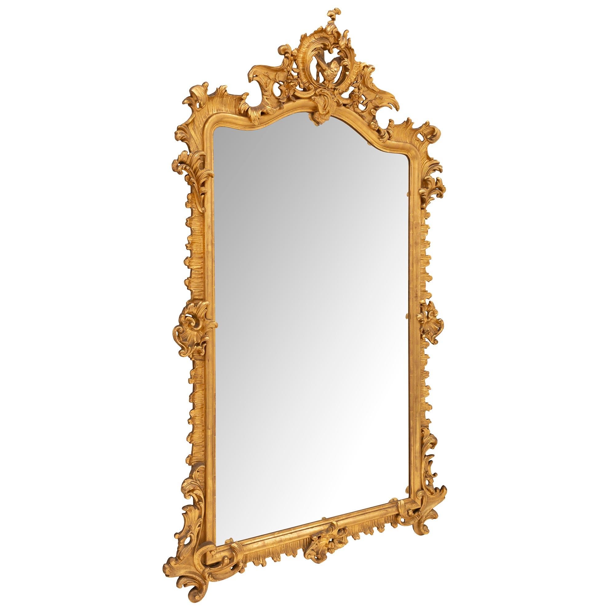 Italian 19th Century Rococo St. Giltwood Mirror In Good Condition For Sale In West Palm Beach, FL