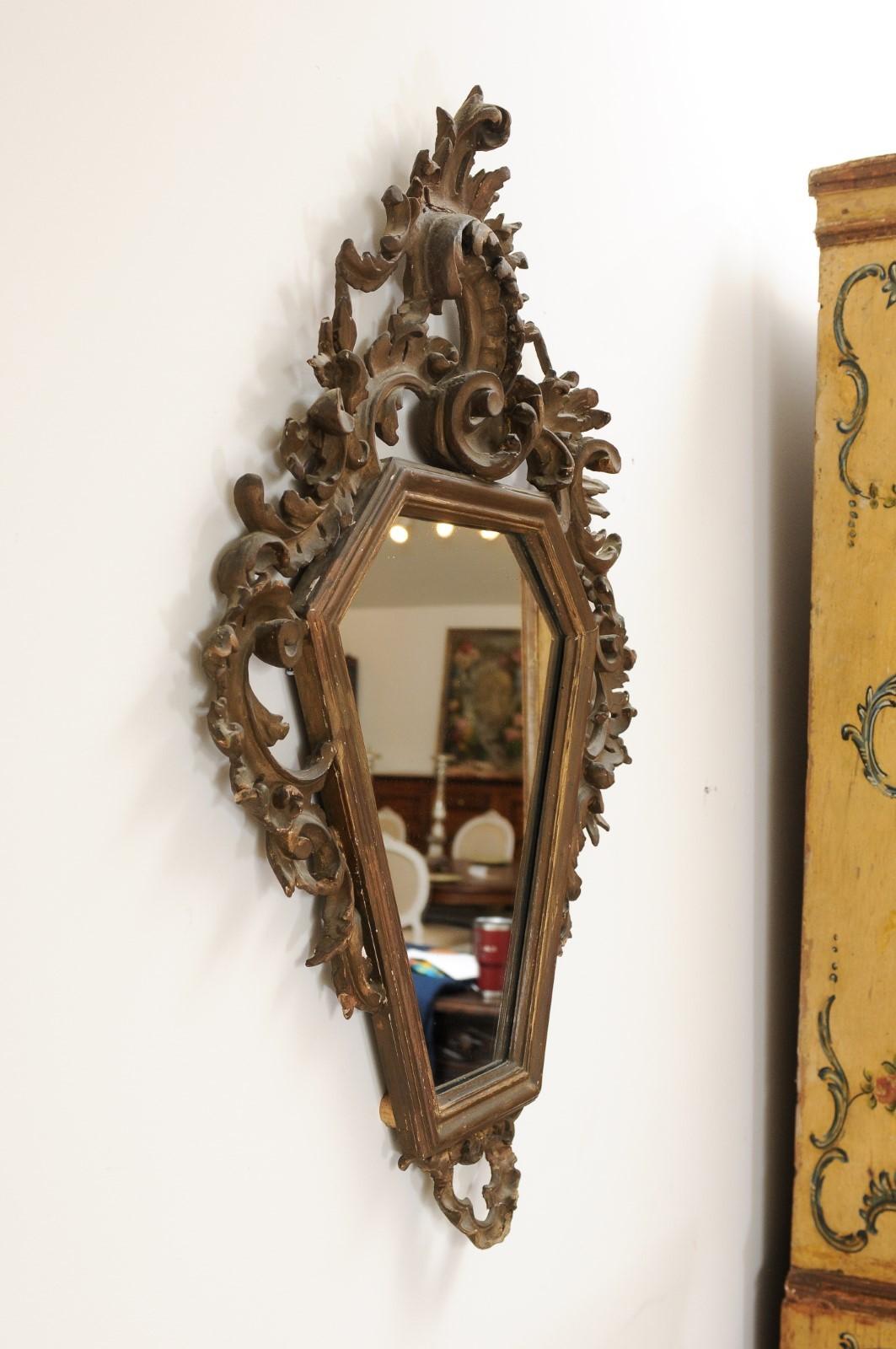 Italian 19th Century Rococo Style Carved Mirror with Traces of Gilt and Scrolls For Sale 4