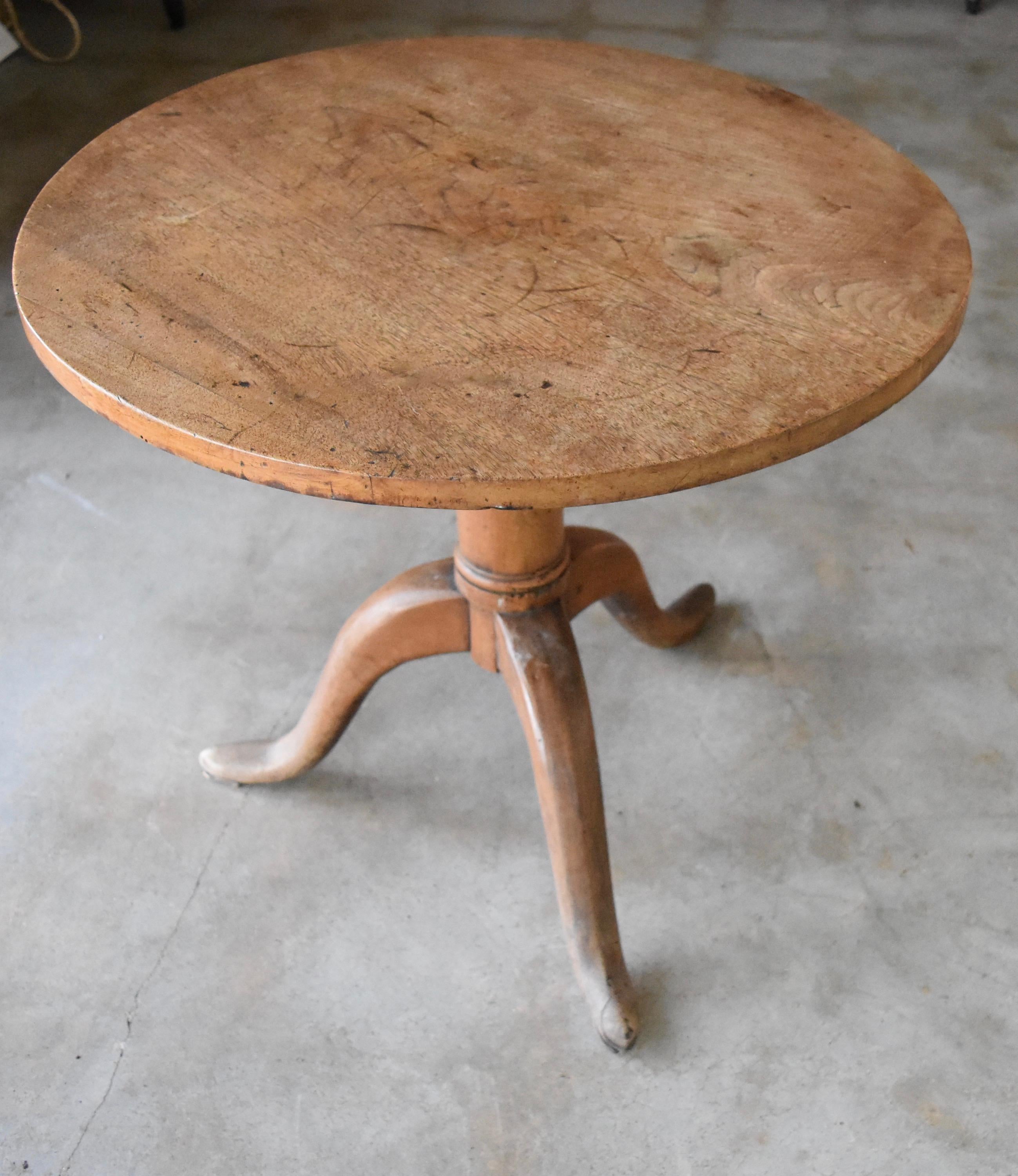 Little Italian pedestal table is perfect for a nook or next to a chair for a drink table. The walnut is very pretty and the patina is everything!