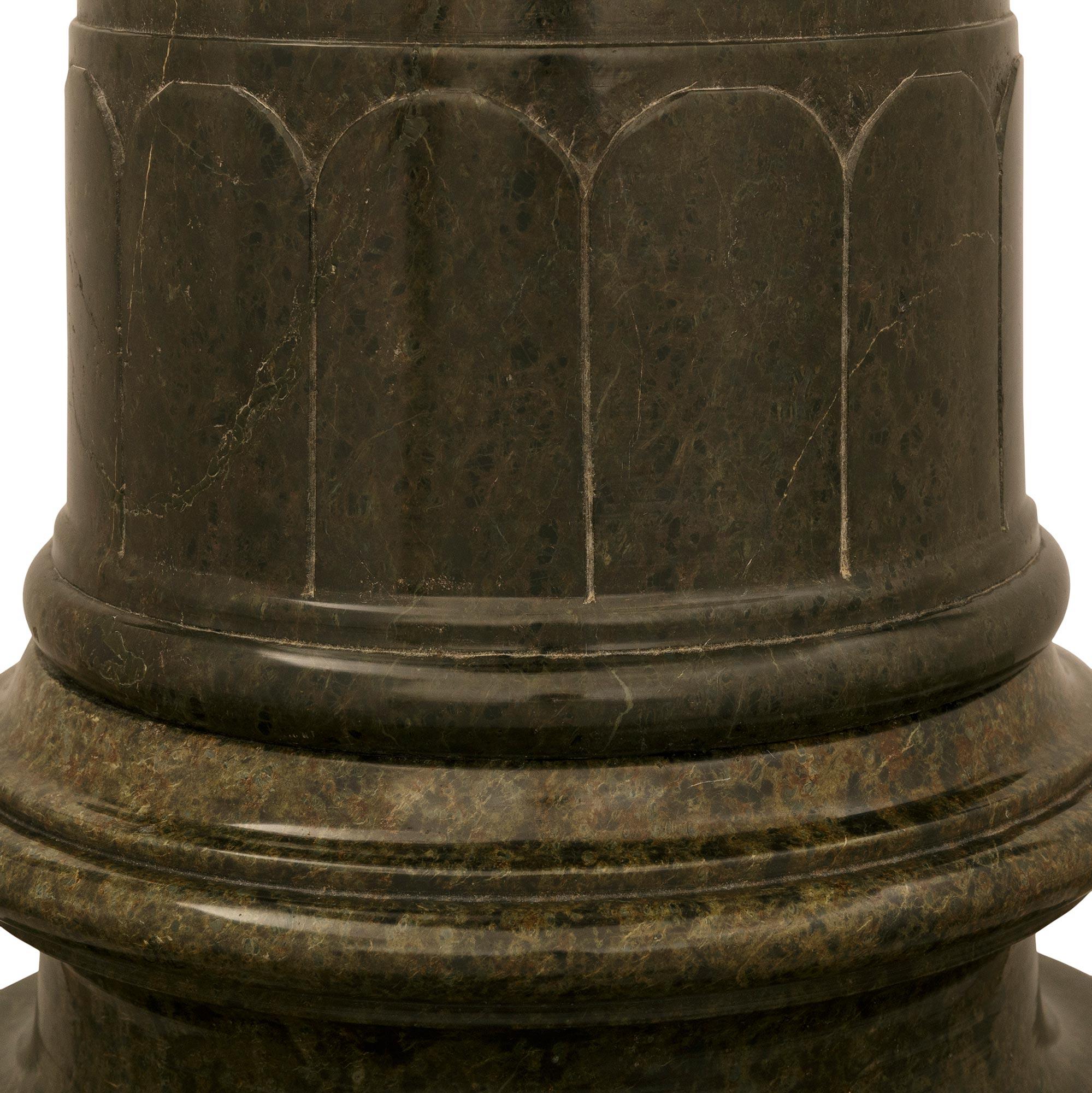 Italian 19th century Serpentine marble pedestal For Sale 1