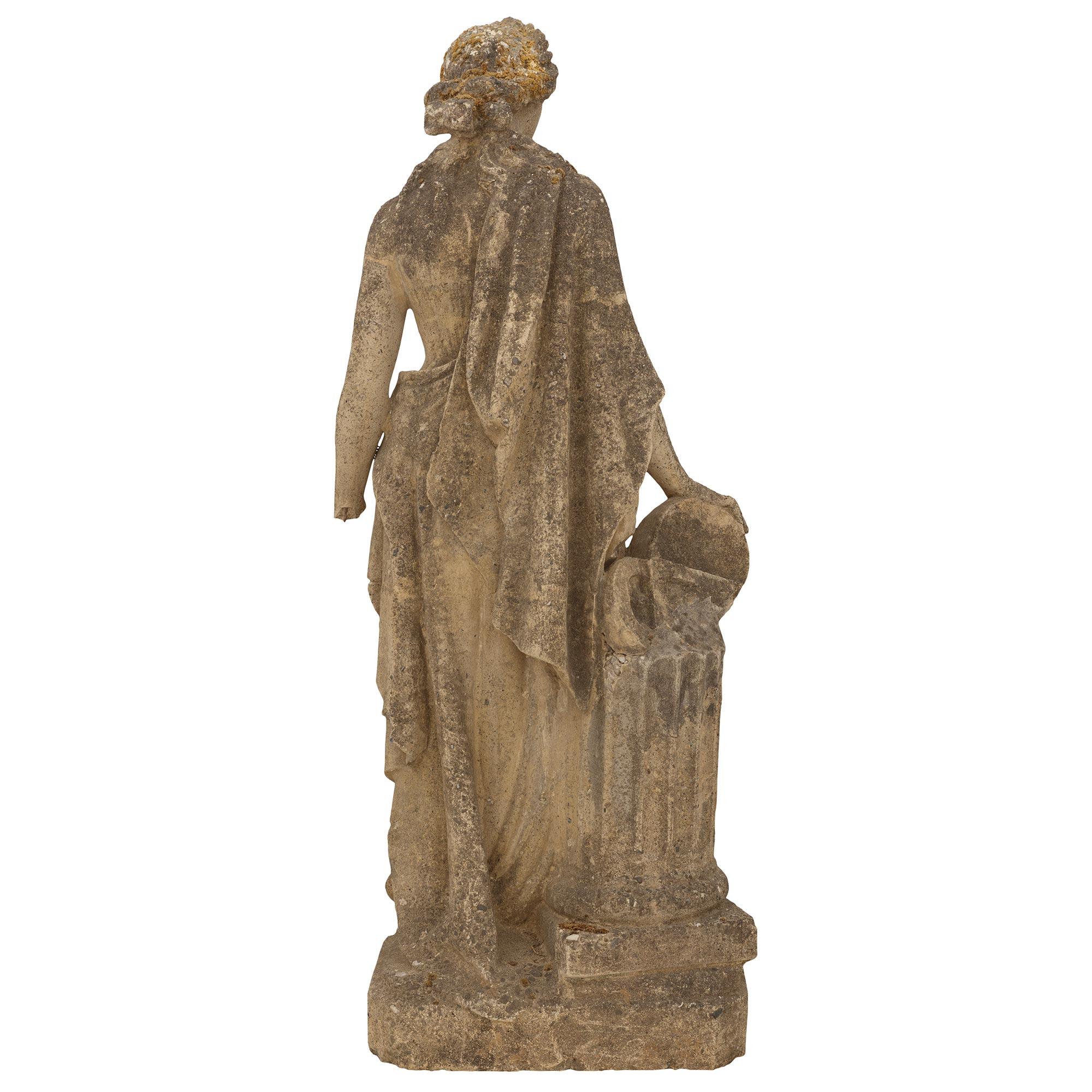 Statua in pietra del XIX secolo di una donna classica in vendita 4
