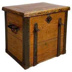 Italian 19th century style chest in wood and metal, 1930s
