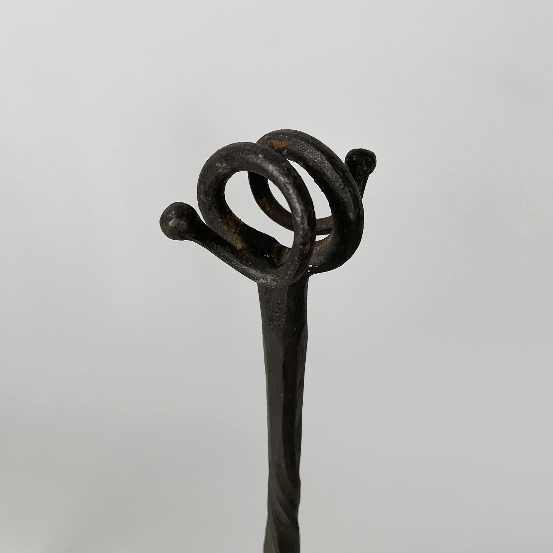 Tope de puerta italiano estilo siglo XIX en hierro forjado, años 30 en Bueno estado para la venta en MIlano, IT