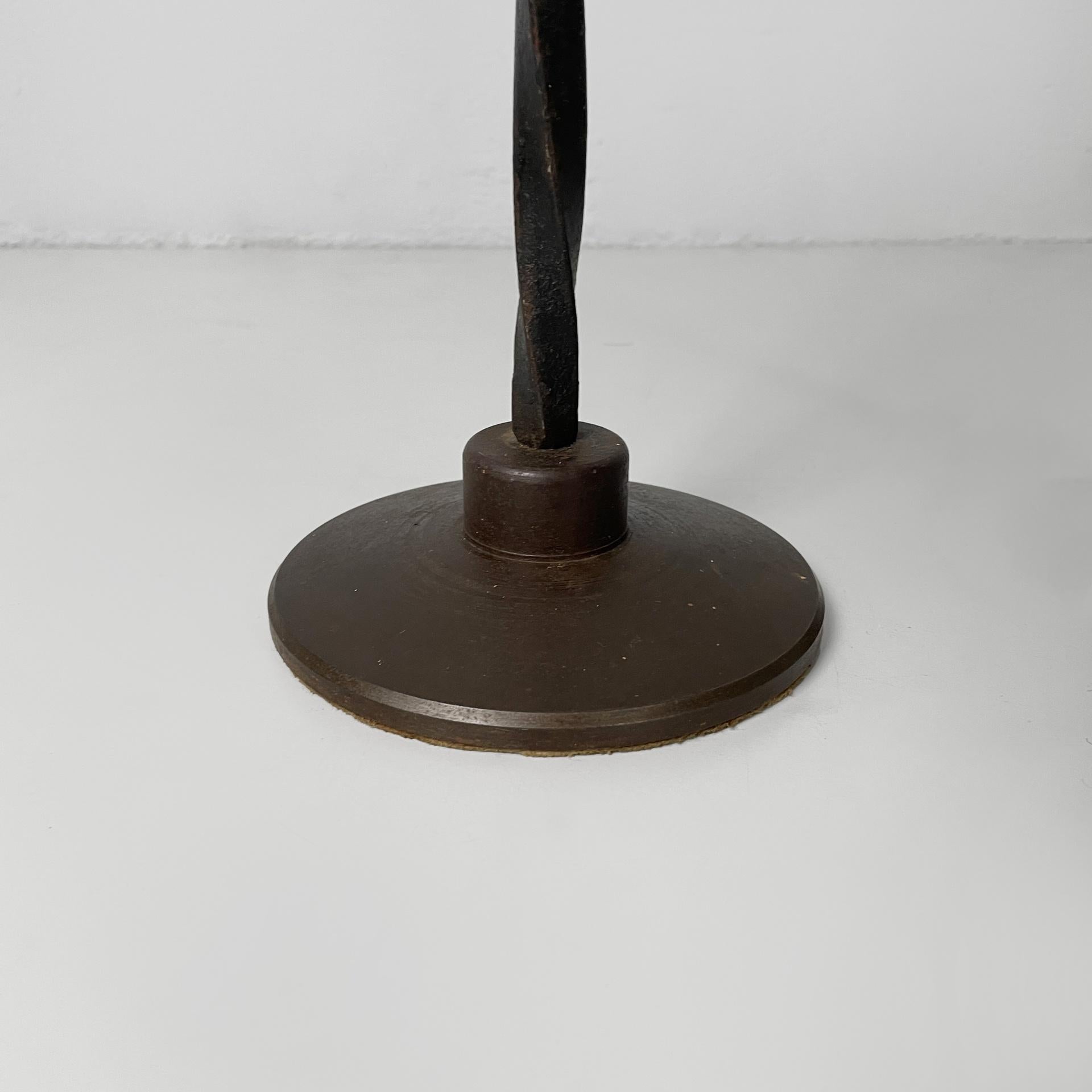 Tope de puerta italiano estilo siglo XIX en hierro forjado, años 30 en venta 2