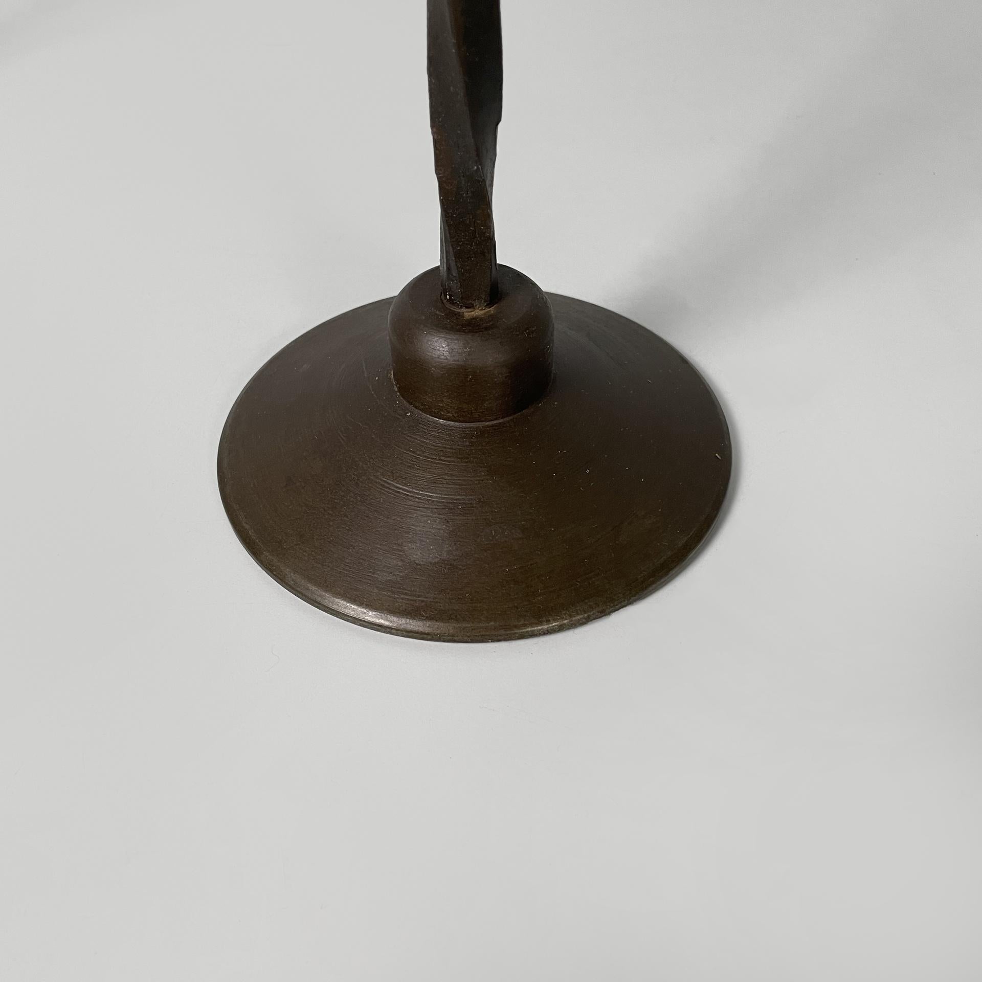 Tope de puerta italiano estilo siglo XIX en hierro forjado, años 30 en venta 3