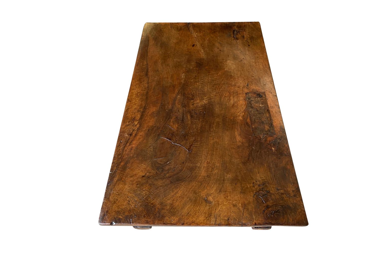 Italian 19th Century Table Basse - Coffee Table For Sale 5