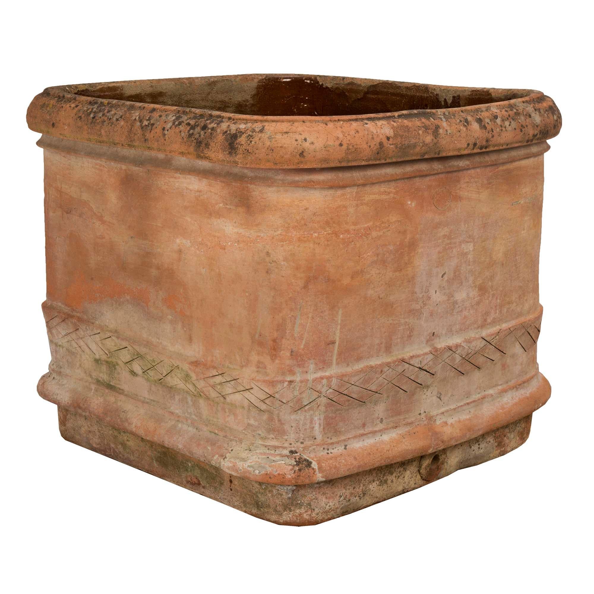 Italian 19th Century Terracotta Planter from Tuscany For Sale 2