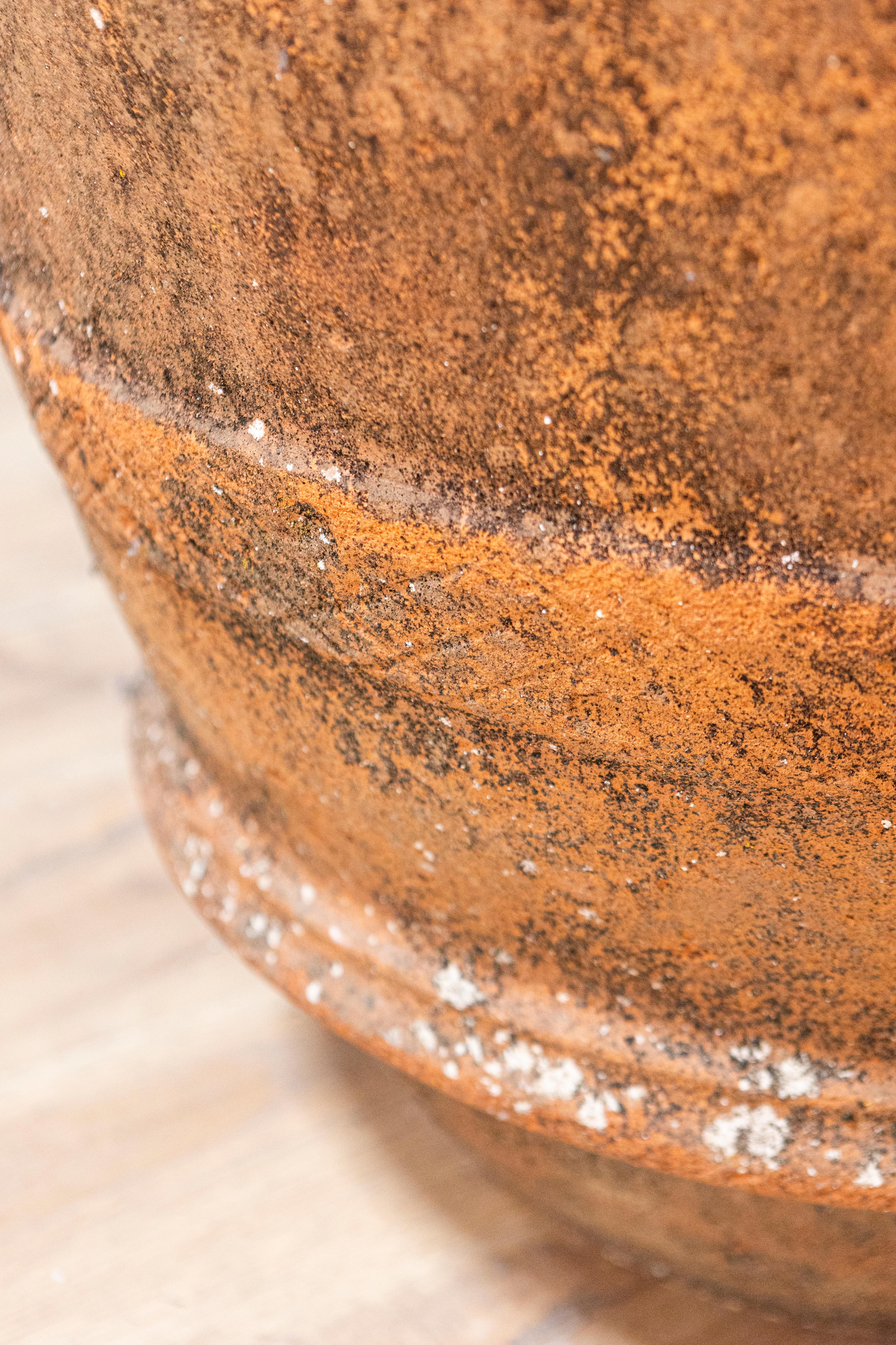 Jardinière italienne en terre cuite du 19ème siècle avec motifs hachurés et Patina en vente 2