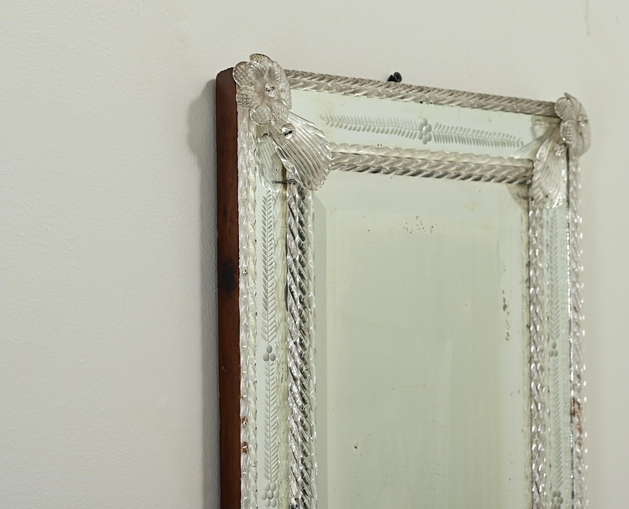 Italian 19th Century Venetian Mirror For Sale 1