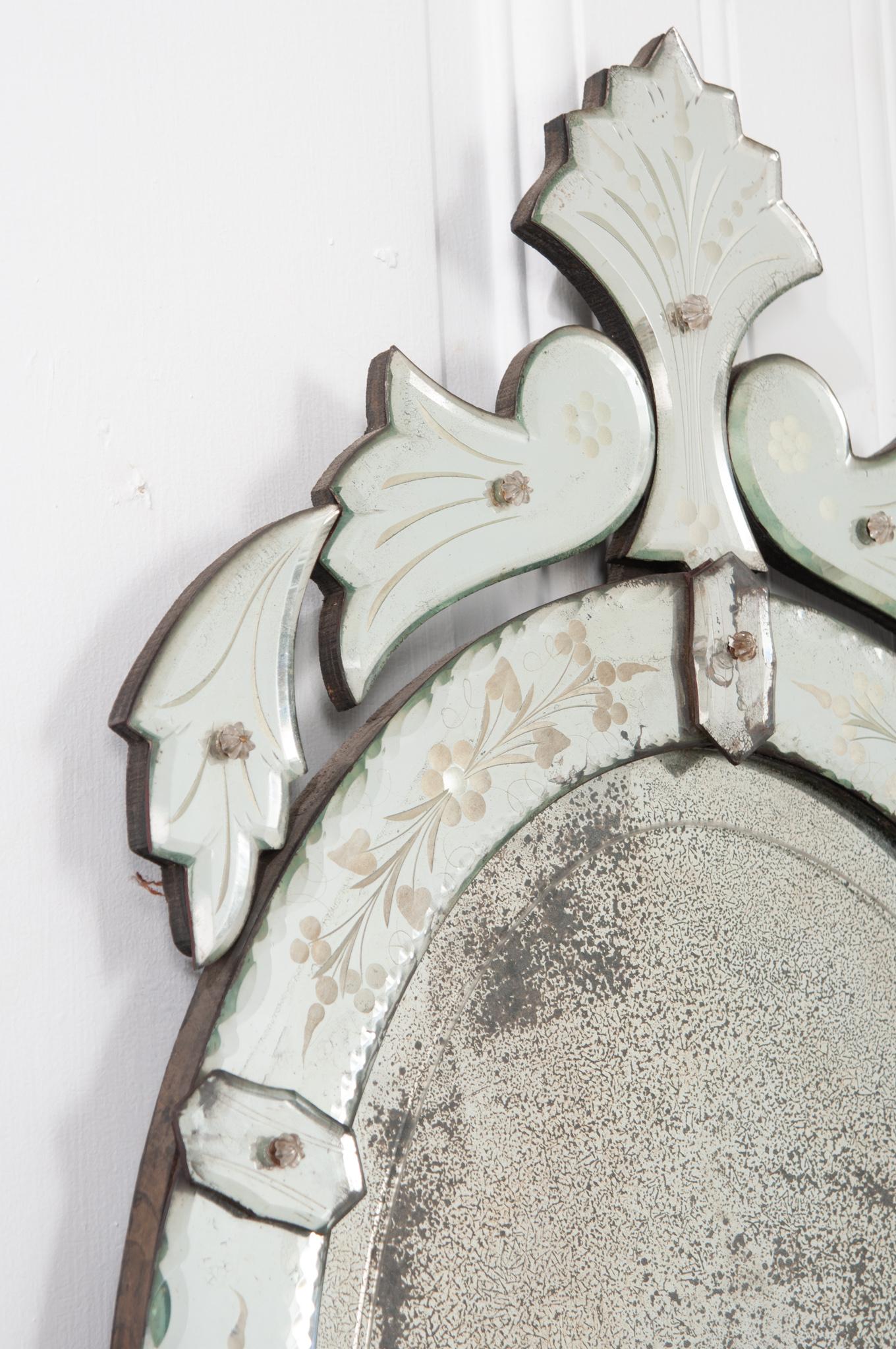 Miroir ovale vénitien italien du 19ème siècle en vente 3