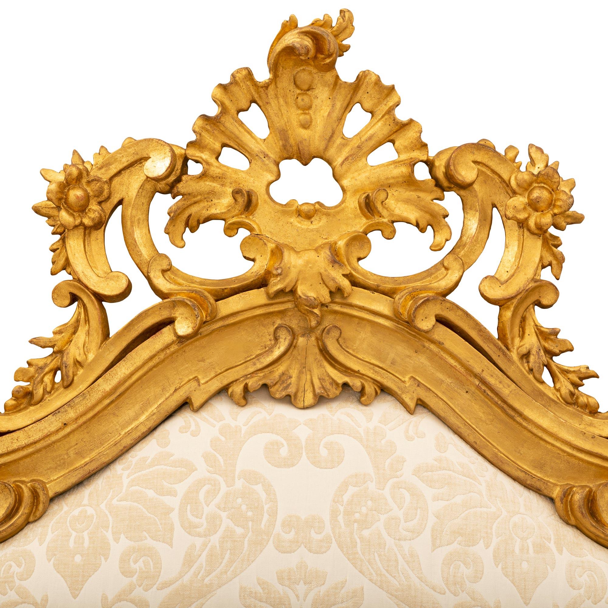 Italian 19th Century Venetian St. Giltwood and Polychrome Headboard In Good Condition For Sale In West Palm Beach, FL