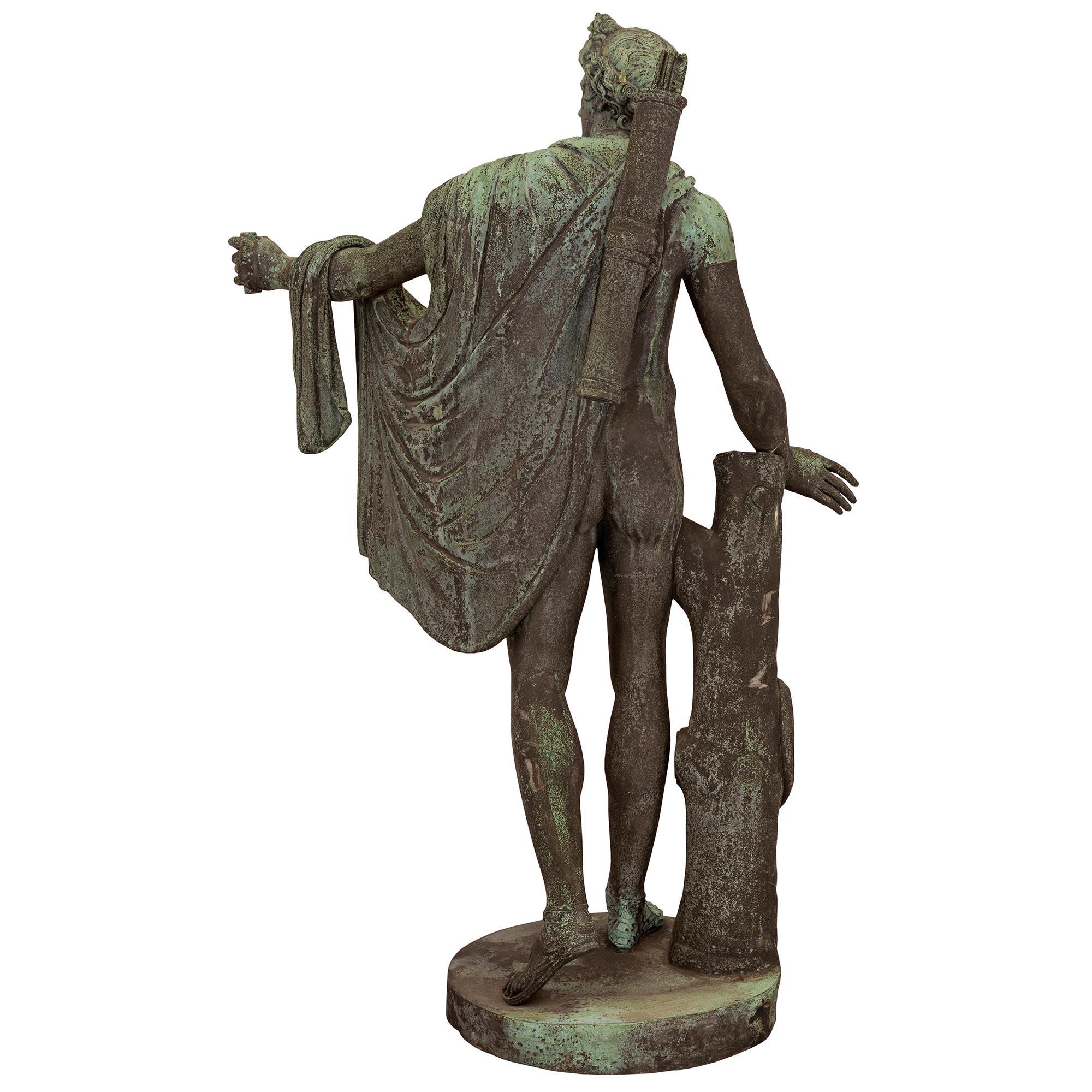 italien Statue d'Apollon en bronze vert-de-gris du XIXe siècle en Italie en vente