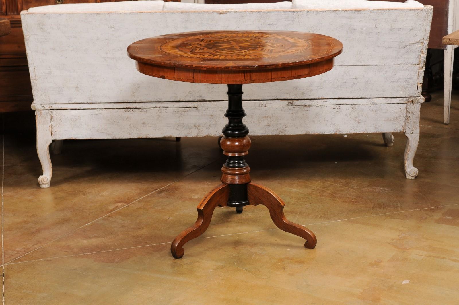 Italian 19th Century Walnut and Birch Marquetry Center Table with Tripod Base For Sale 7