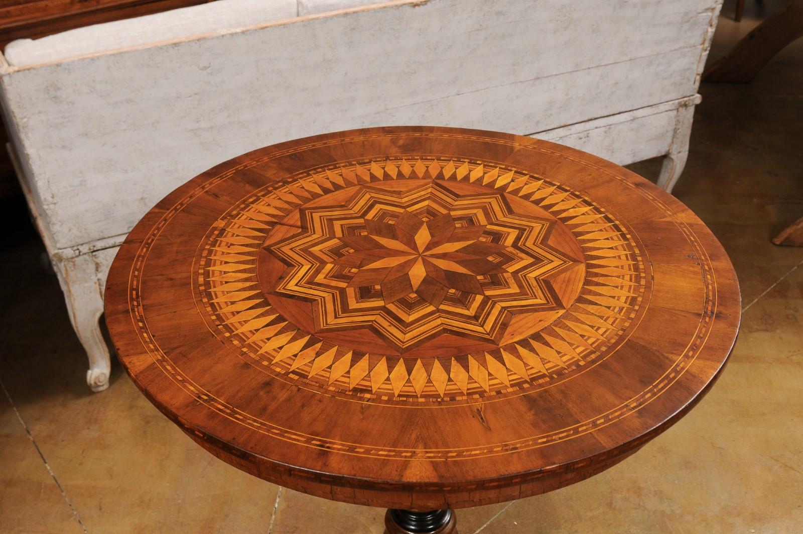 Italian 19th Century Walnut and Birch Marquetry Center Table with Tripod Base For Sale 1
