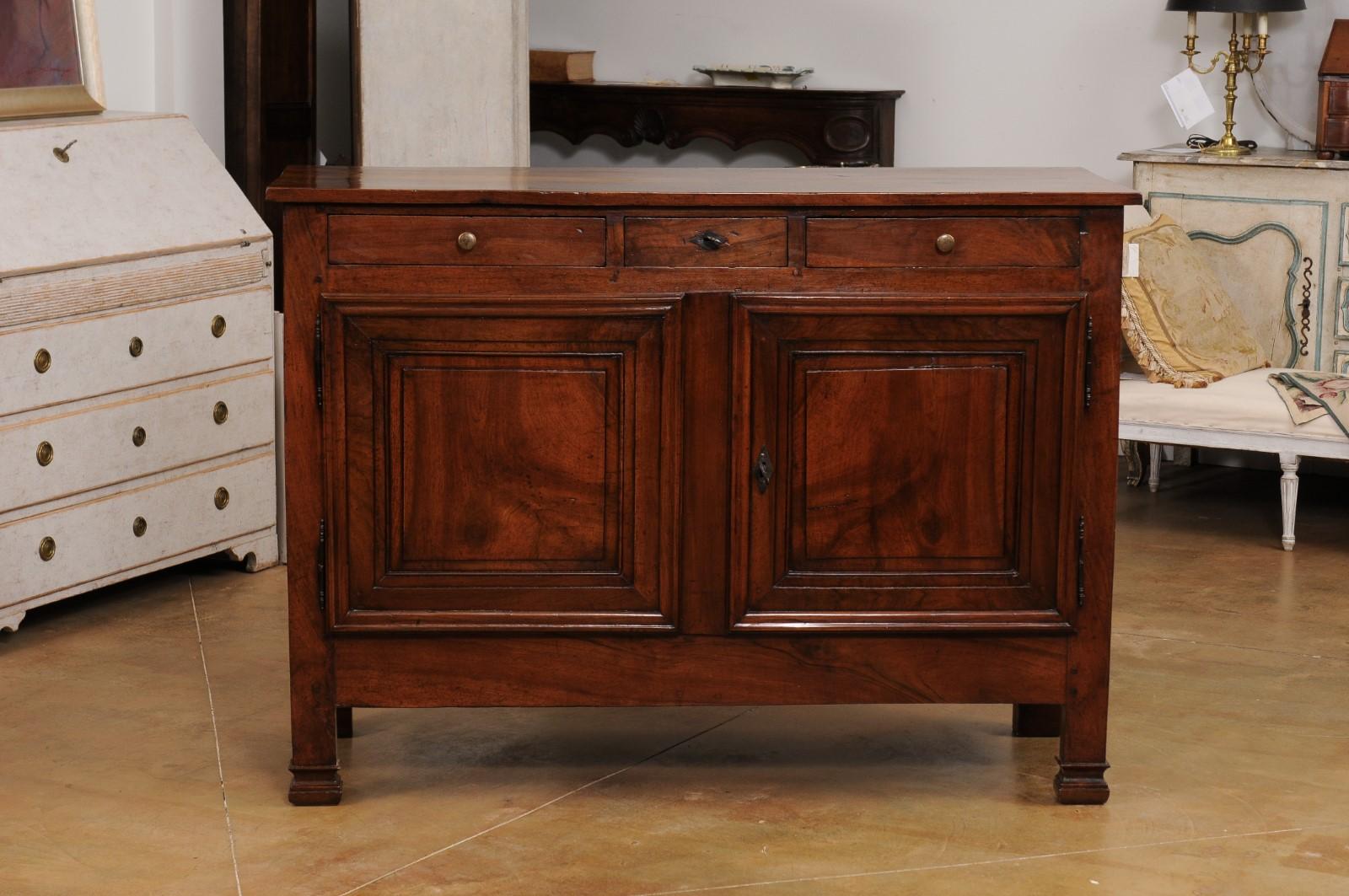 Italian 19th Century Walnut Buffet with Three Drawers over Two Molded Doors For Sale 6
