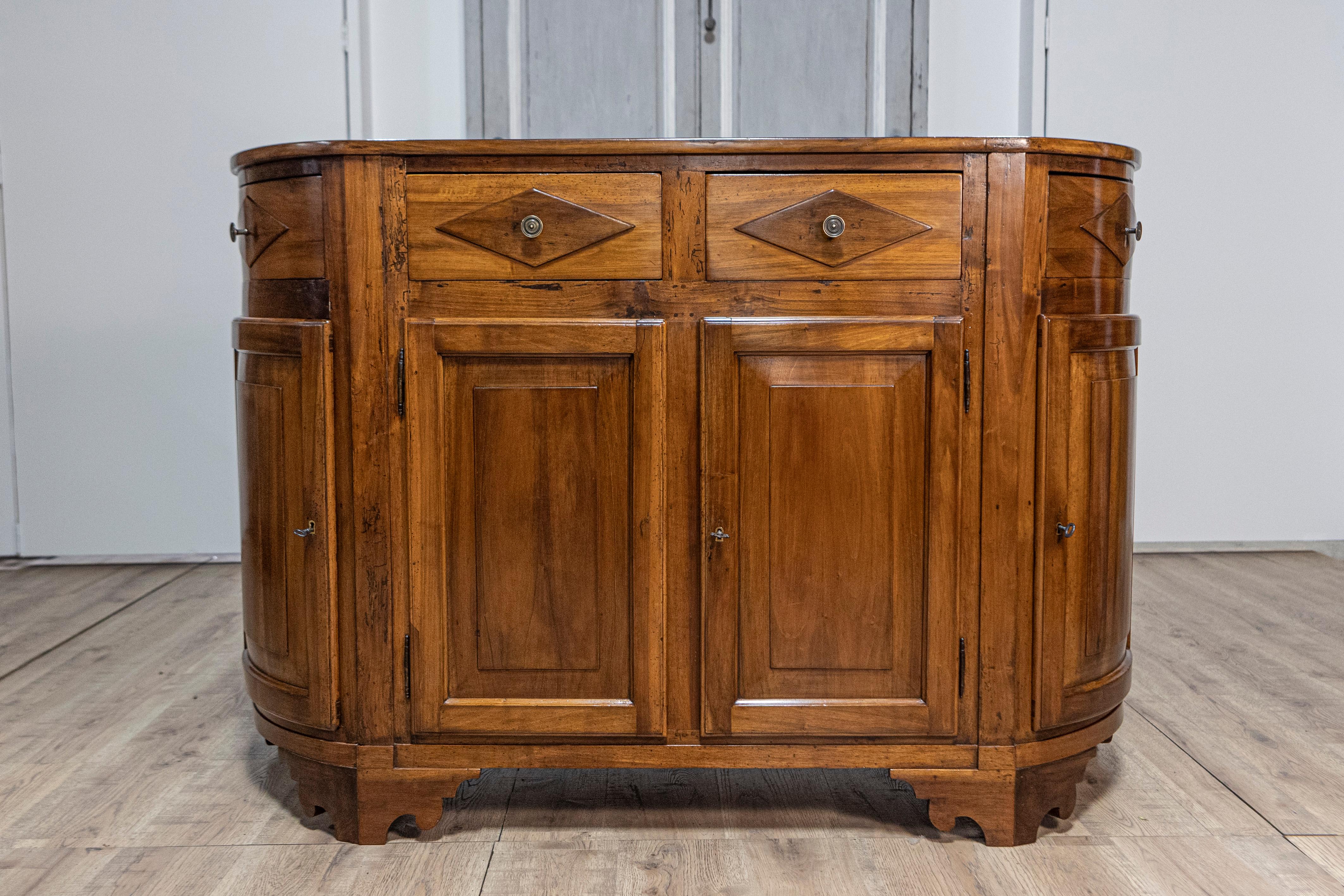 Italian 19th Century Walnut Credenza with Diamond Motifs and Rounded Sides For Sale 10