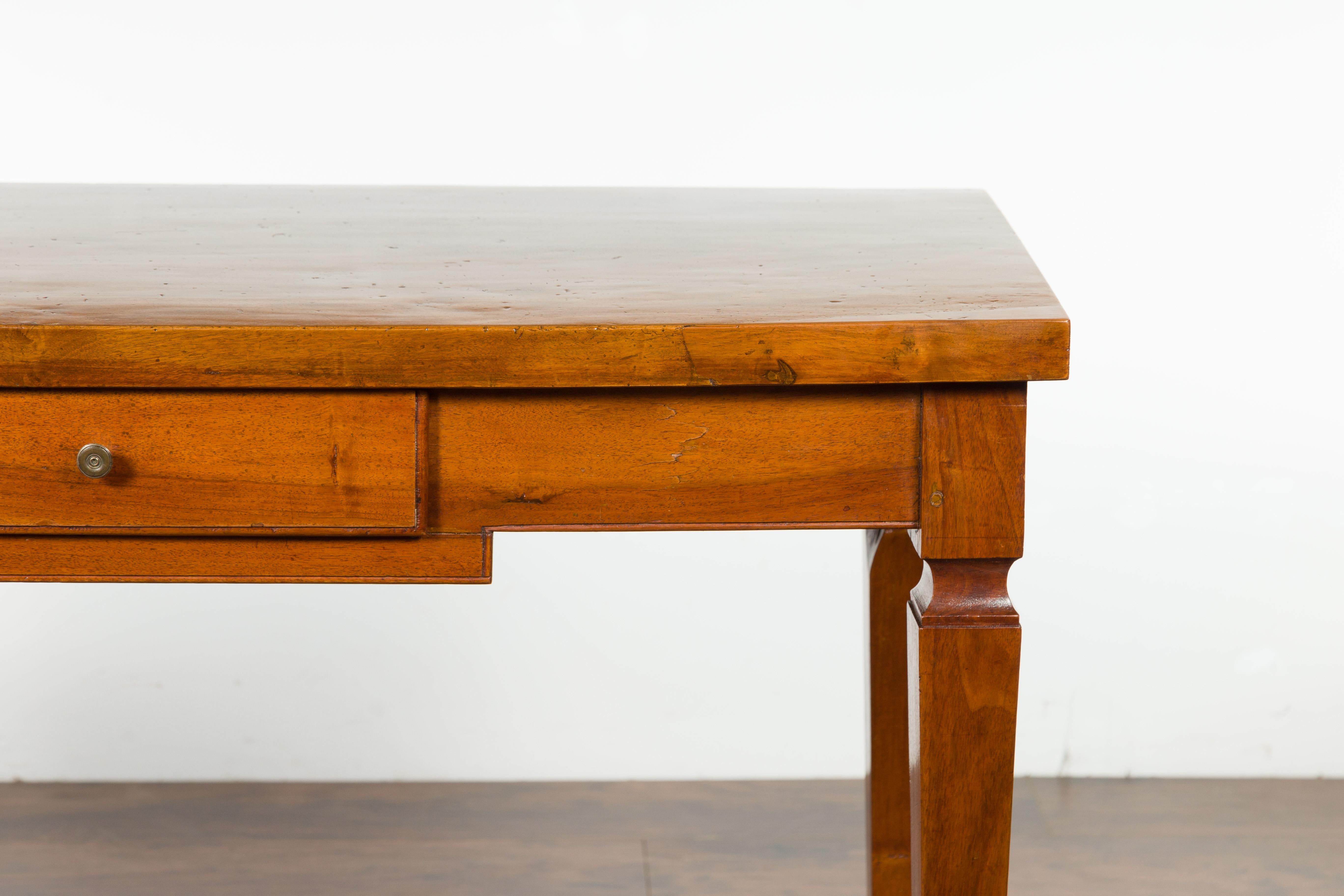 Italian 19th Century Walnut Desk with Single Drawer and Tapered Legs For Sale 2