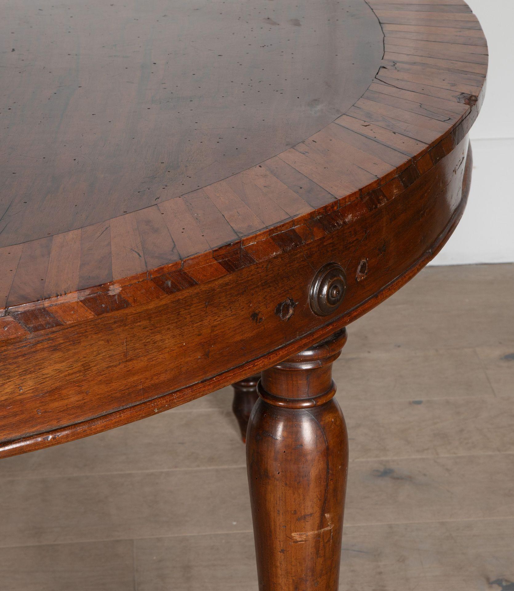 XIXe siècle Table de salle à manger italienne du 19ème siècle en vente