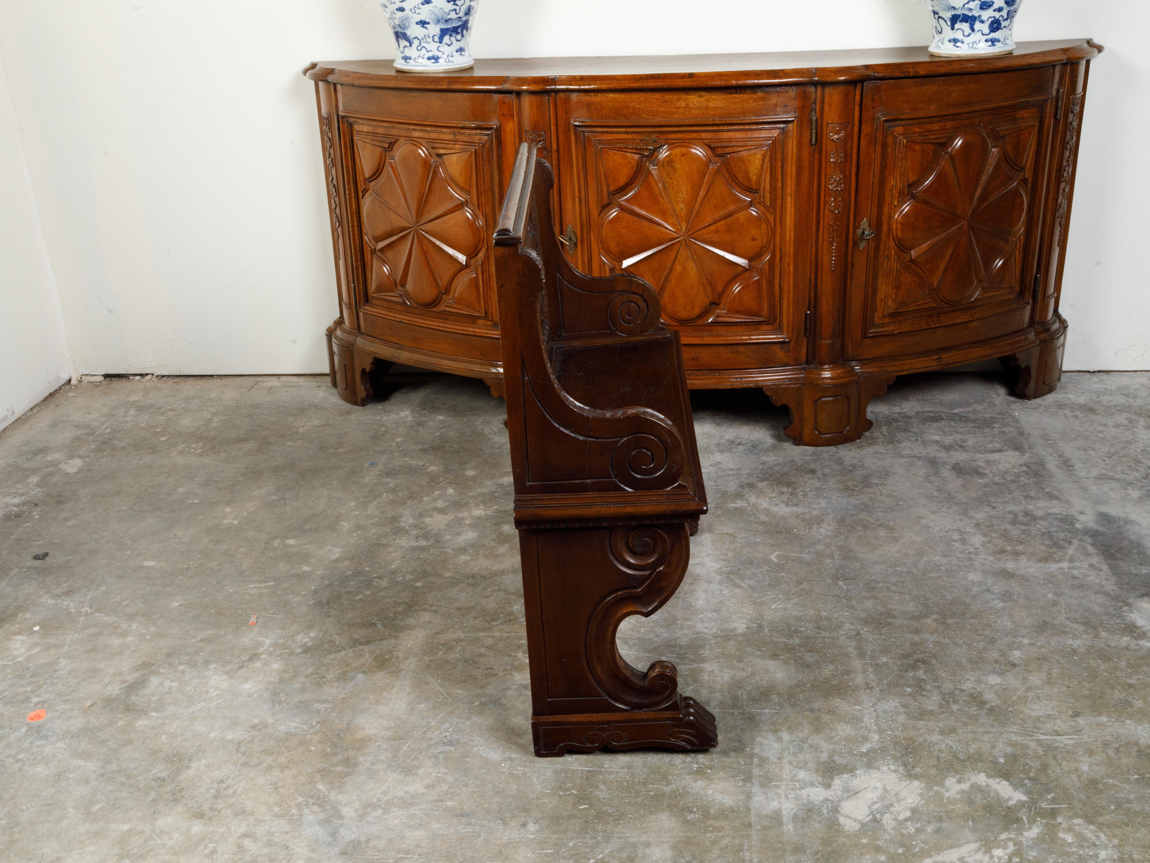 Italian 19th Century Walnut Hall Bench with Carved Back and Large Volutes For Sale 8