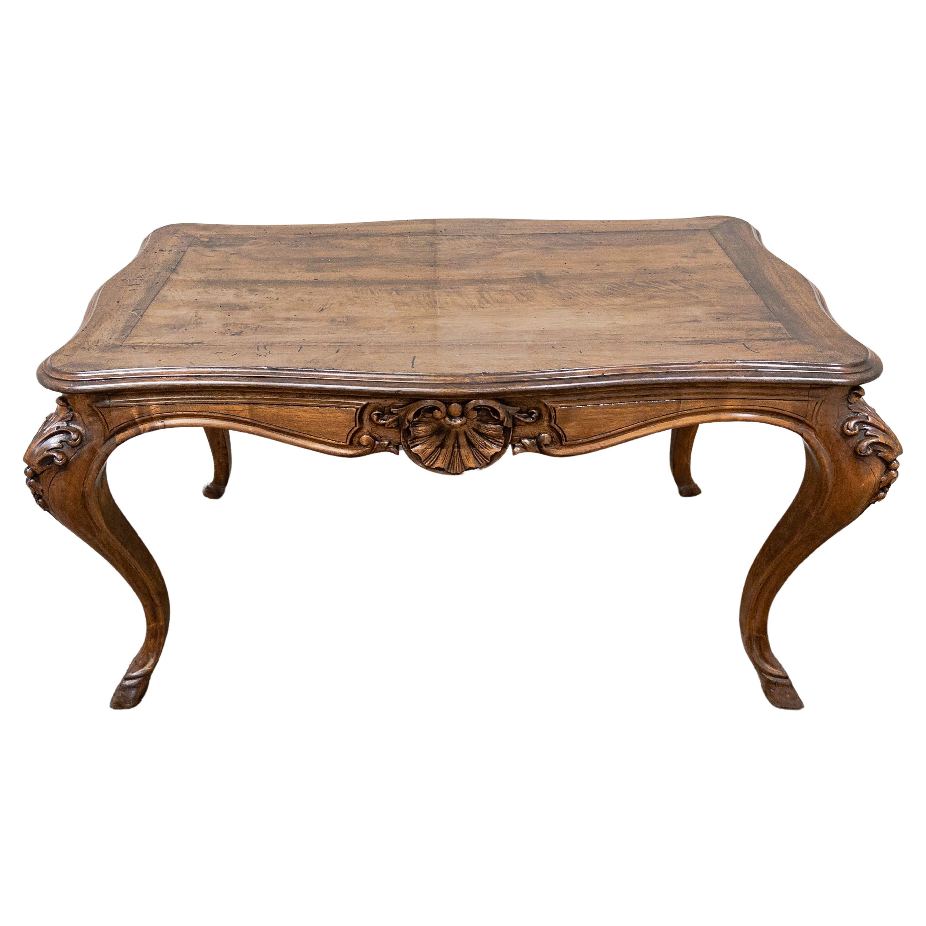 Italian 19th Century Walnut Louis XV Style Hoof Leg Table