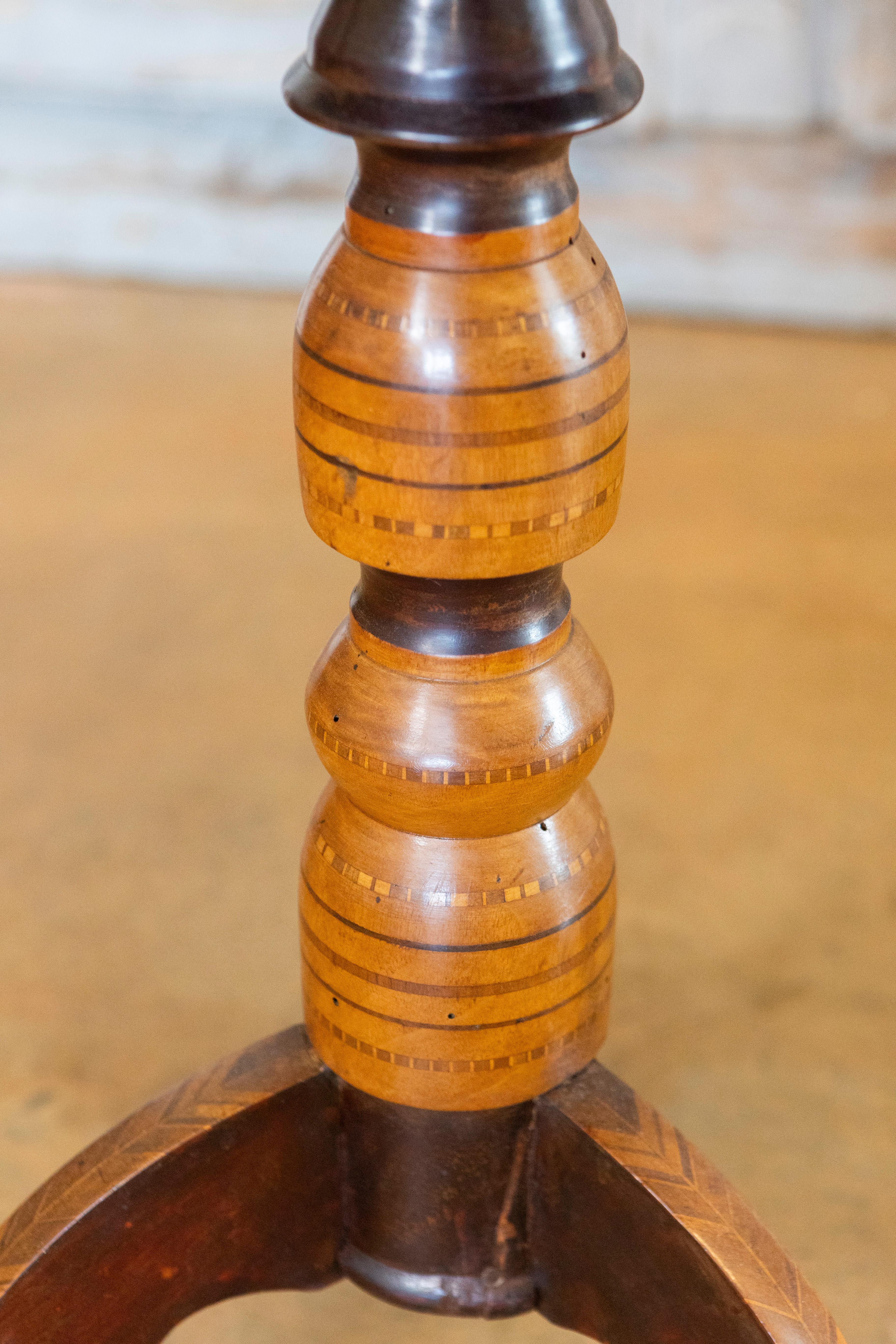 Italian 19th Century Walnut, Mahogany and Ash Game Side Table with Marquetry Top For Sale 4