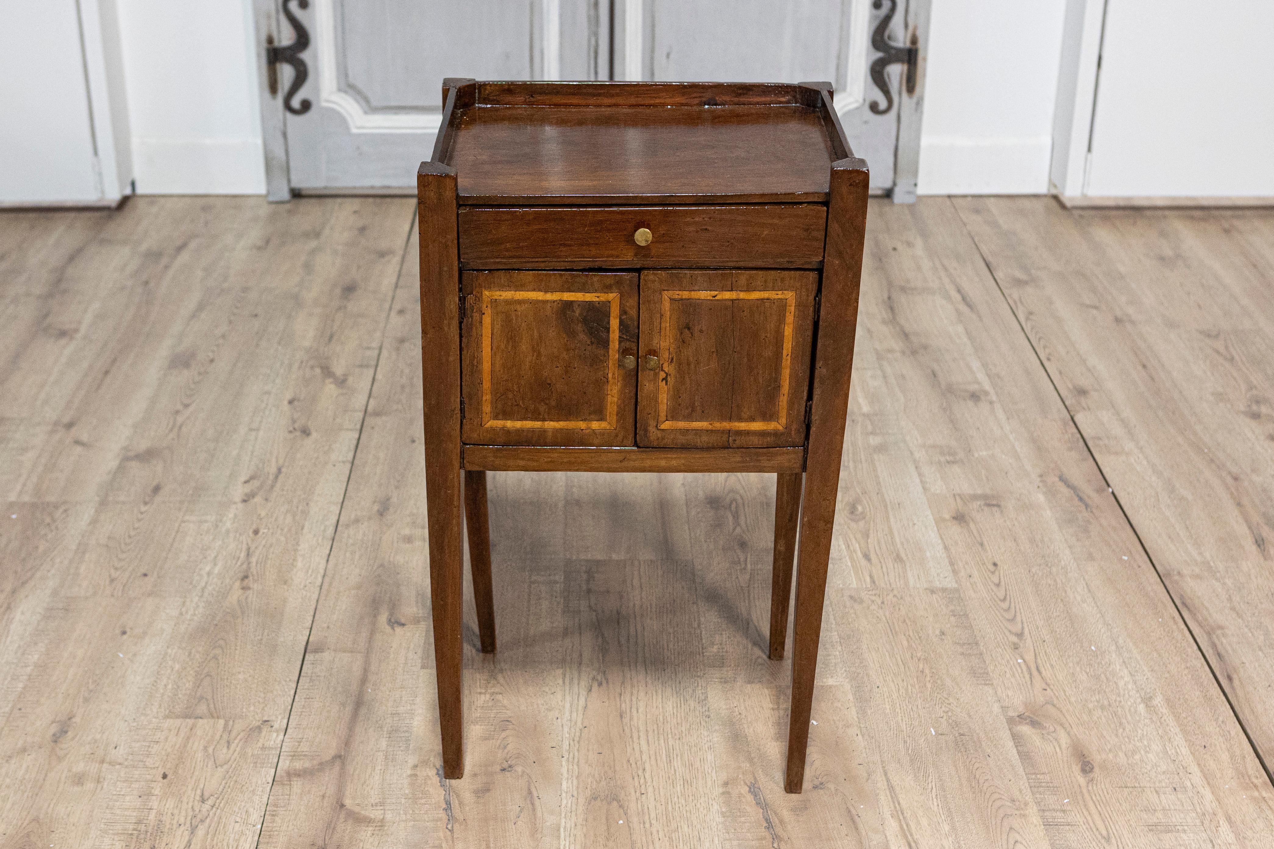 Inlay Italian 19th Century Walnut Nightstand Table with Ash Inlaid Banding For Sale