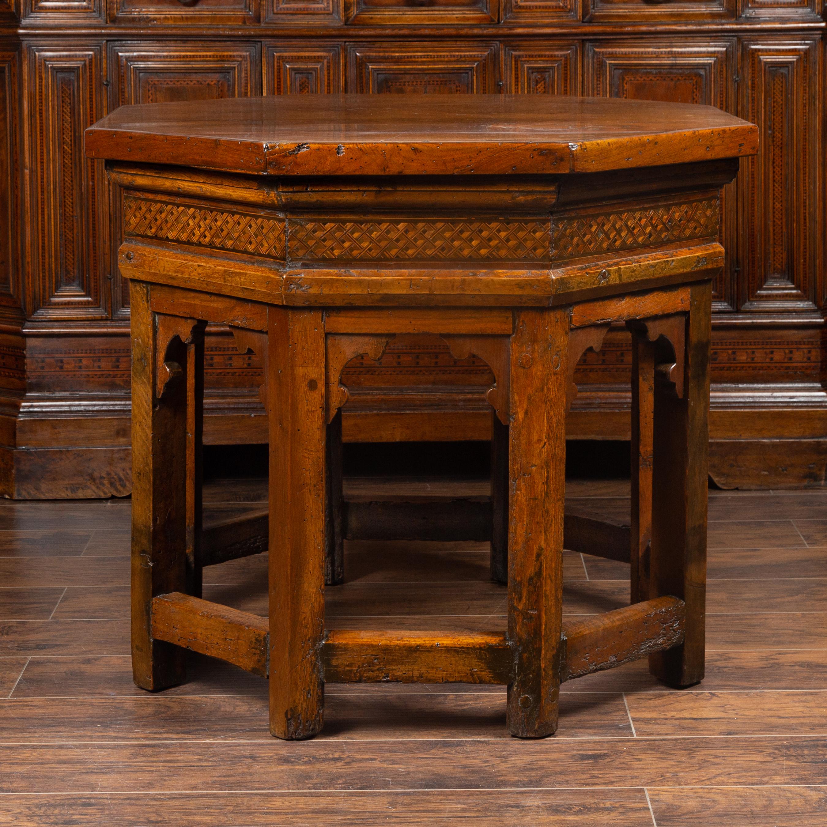 Inlay Italian 19th Century Walnut Octagonal Table with Inlaid Trompe-l'Œil Motifs For Sale