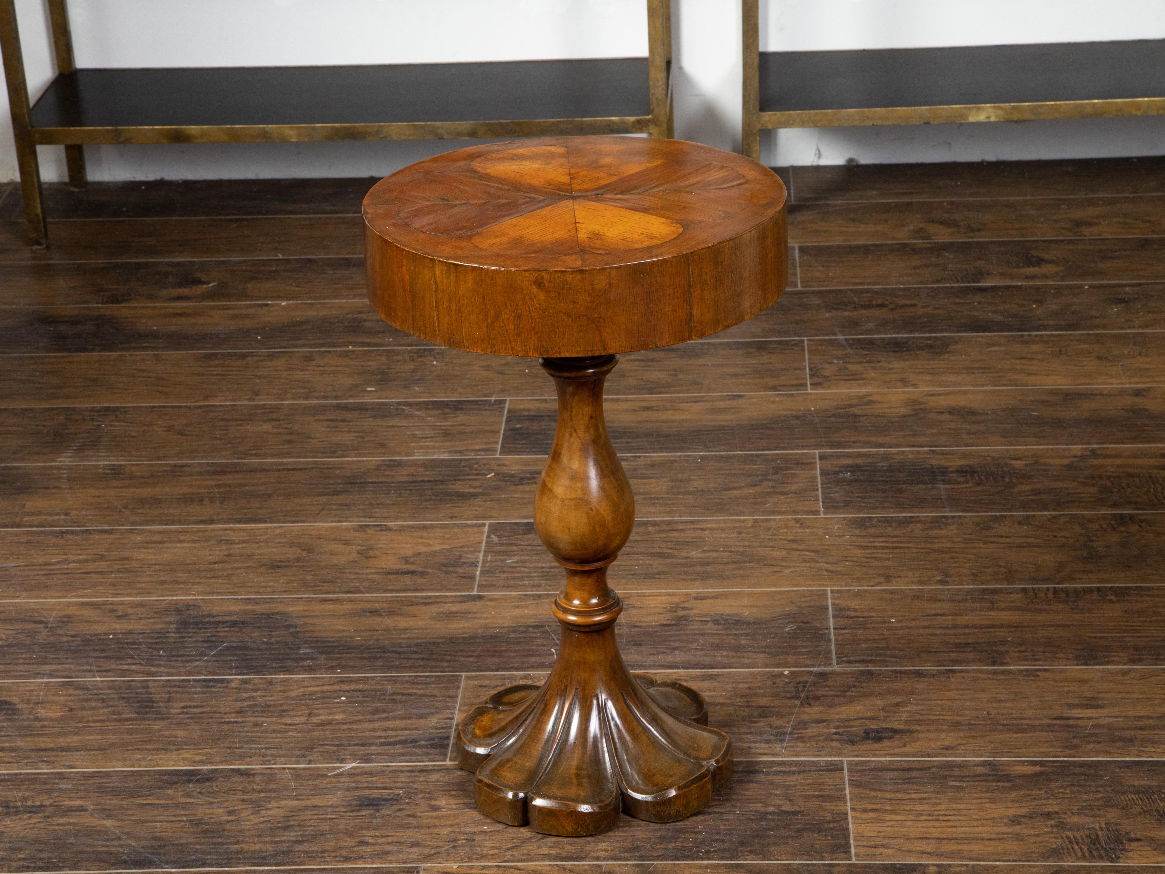 Inlay Italian 19th Century Walnut Pedestal Side Table with Heart-Shape Inlaid Top