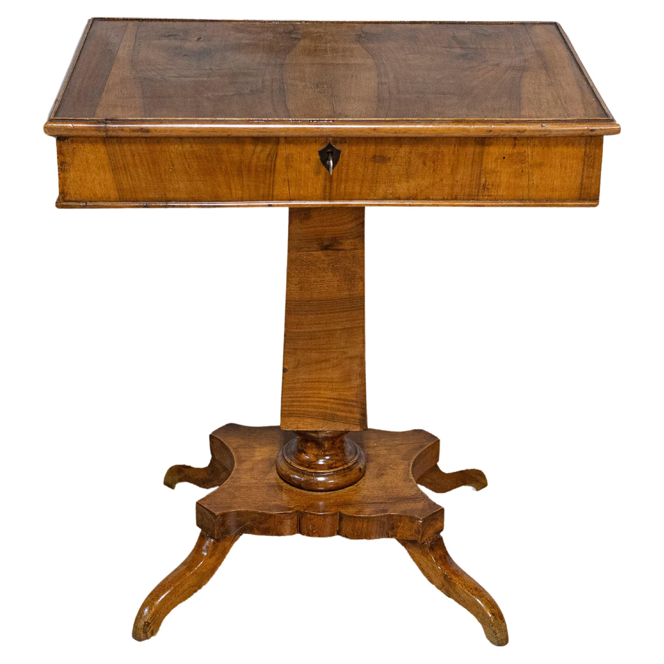 Italian 19th Century Walnut Pedestal Table with Quadripod Base and Single Drawer For Sale
