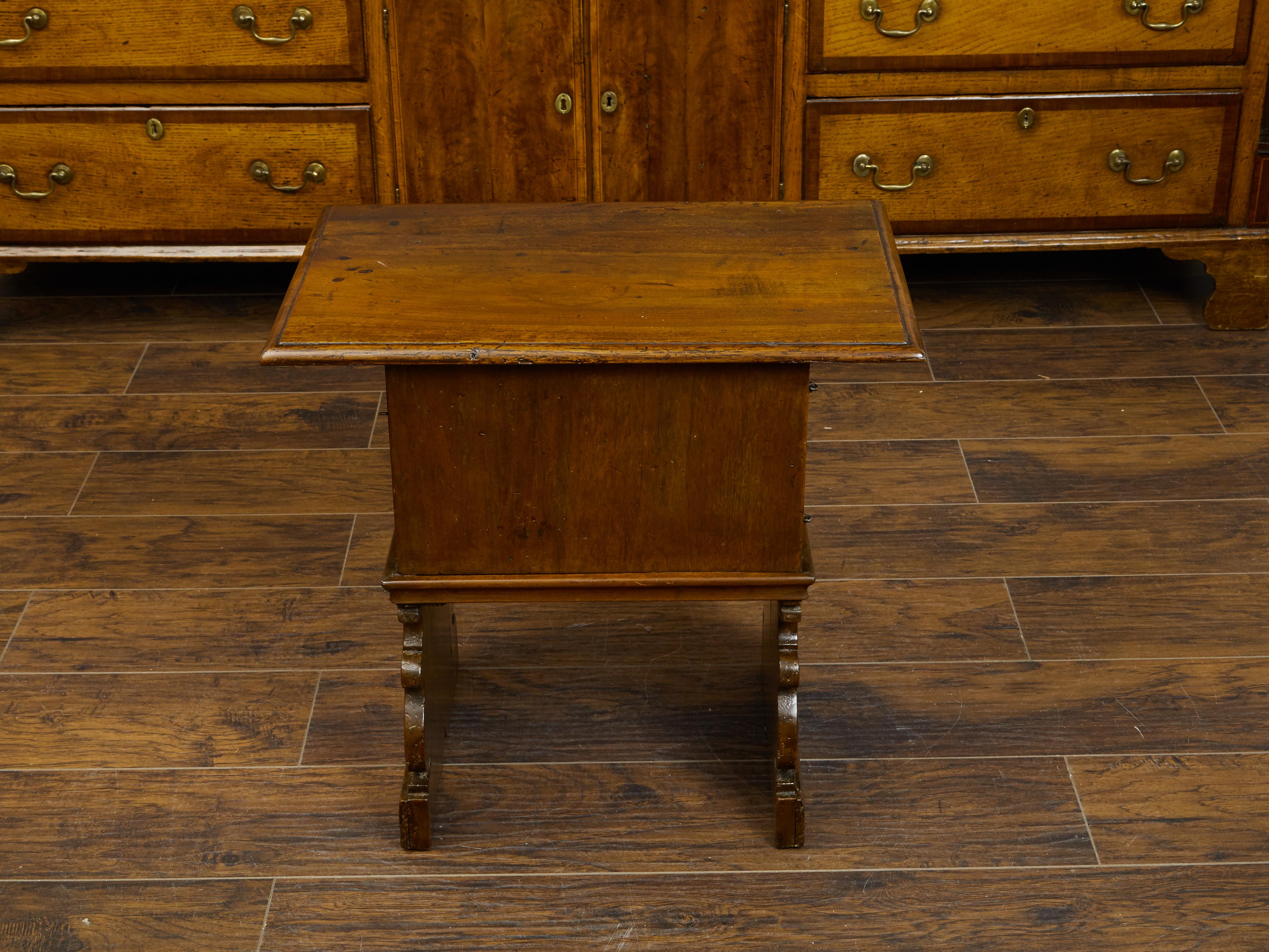 Italian 19th Century Walnut Side Table with Single Door and Carved Base In Good Condition In Atlanta, GA