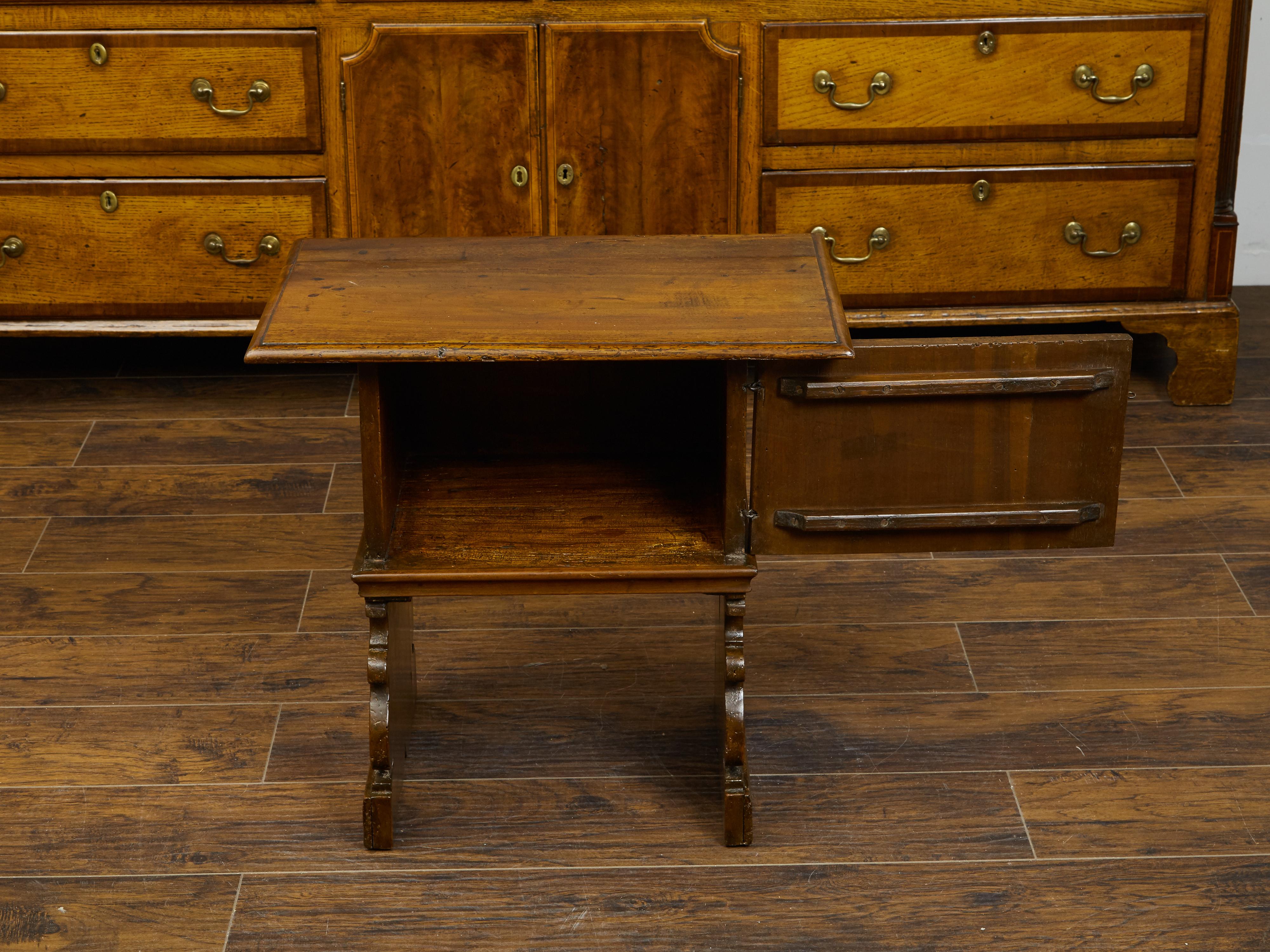 Italian 19th Century Walnut Side Table with Single Door and Carved Base 1