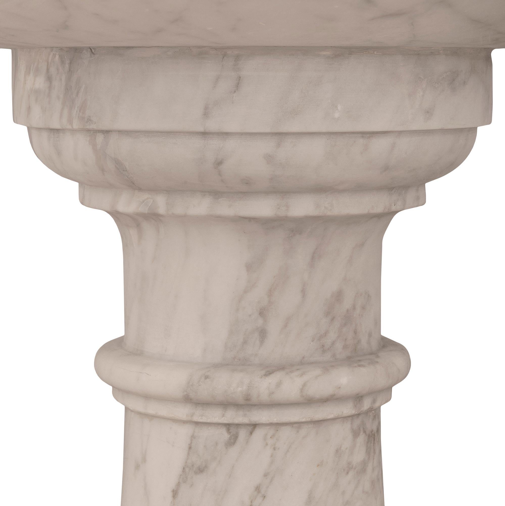 Italian 19th Century White Carrara Marble and Patinated Bronze Fountain 5