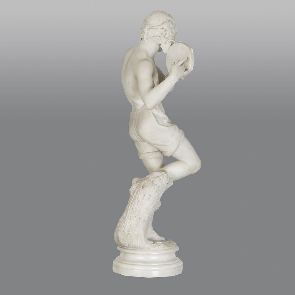 Italian 19th Century White Carrara Marble Figure of a Neapolitan Dancer In Good Condition For Sale In Uckfield, Sussex