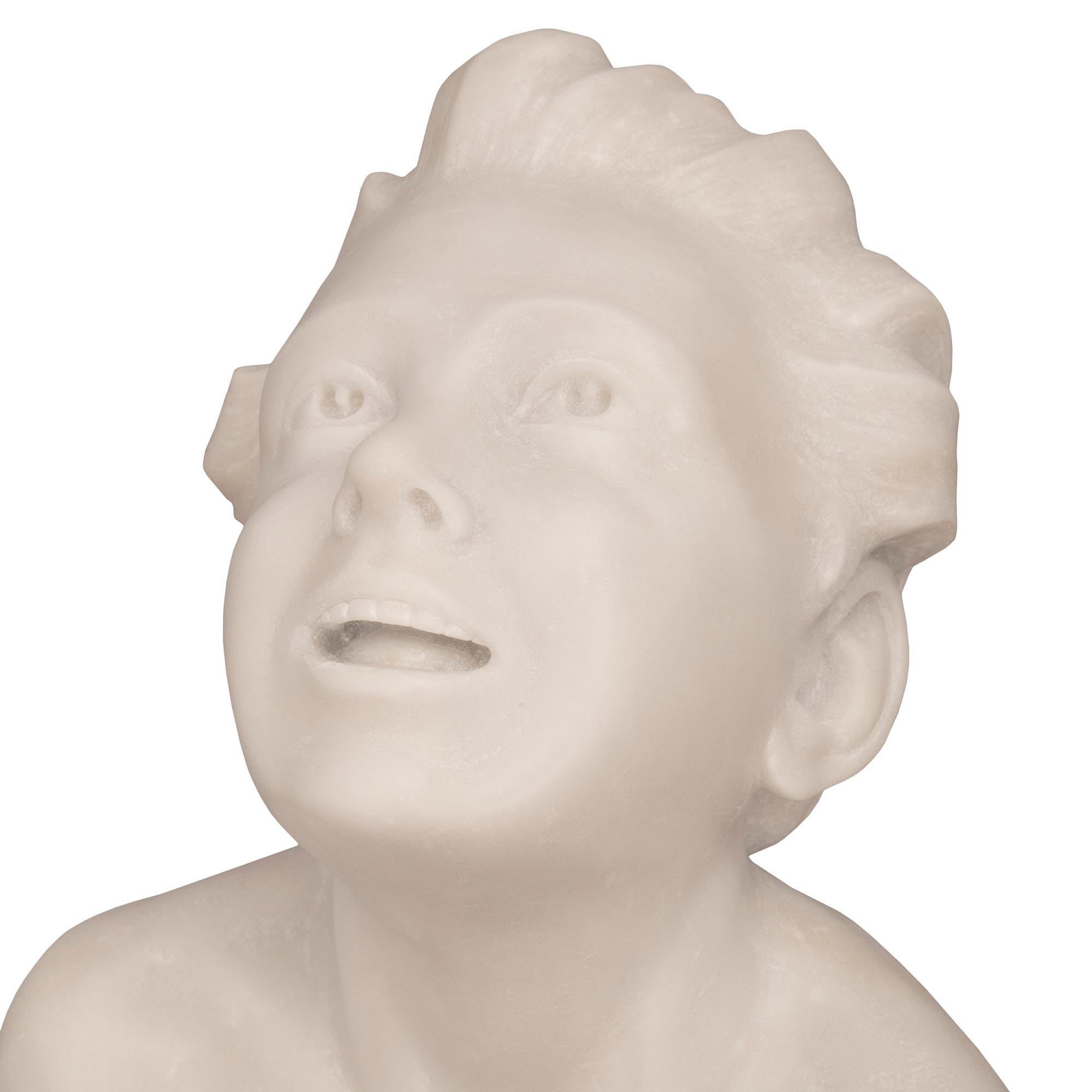 Fontaine italienne du XIXe siècle en marbre blanc de Carrare de Taras en vente 1
