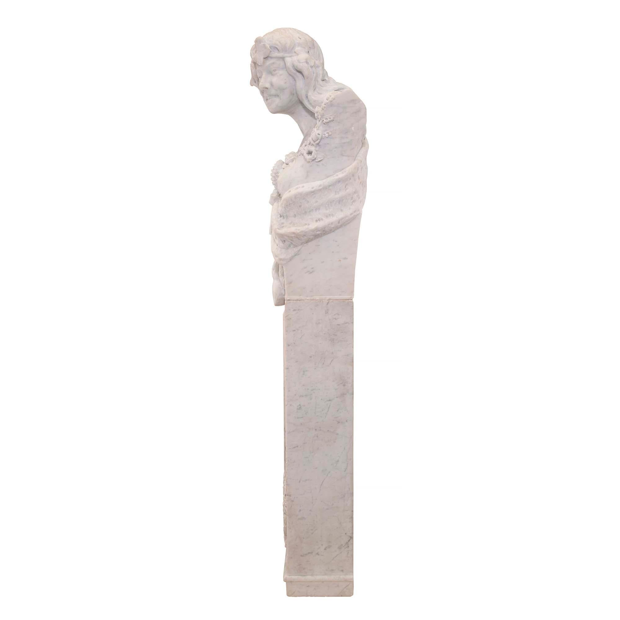 Italian 19th Century White Carrara Marble Freestanding Statue of a Garden Maiden For Sale 1
